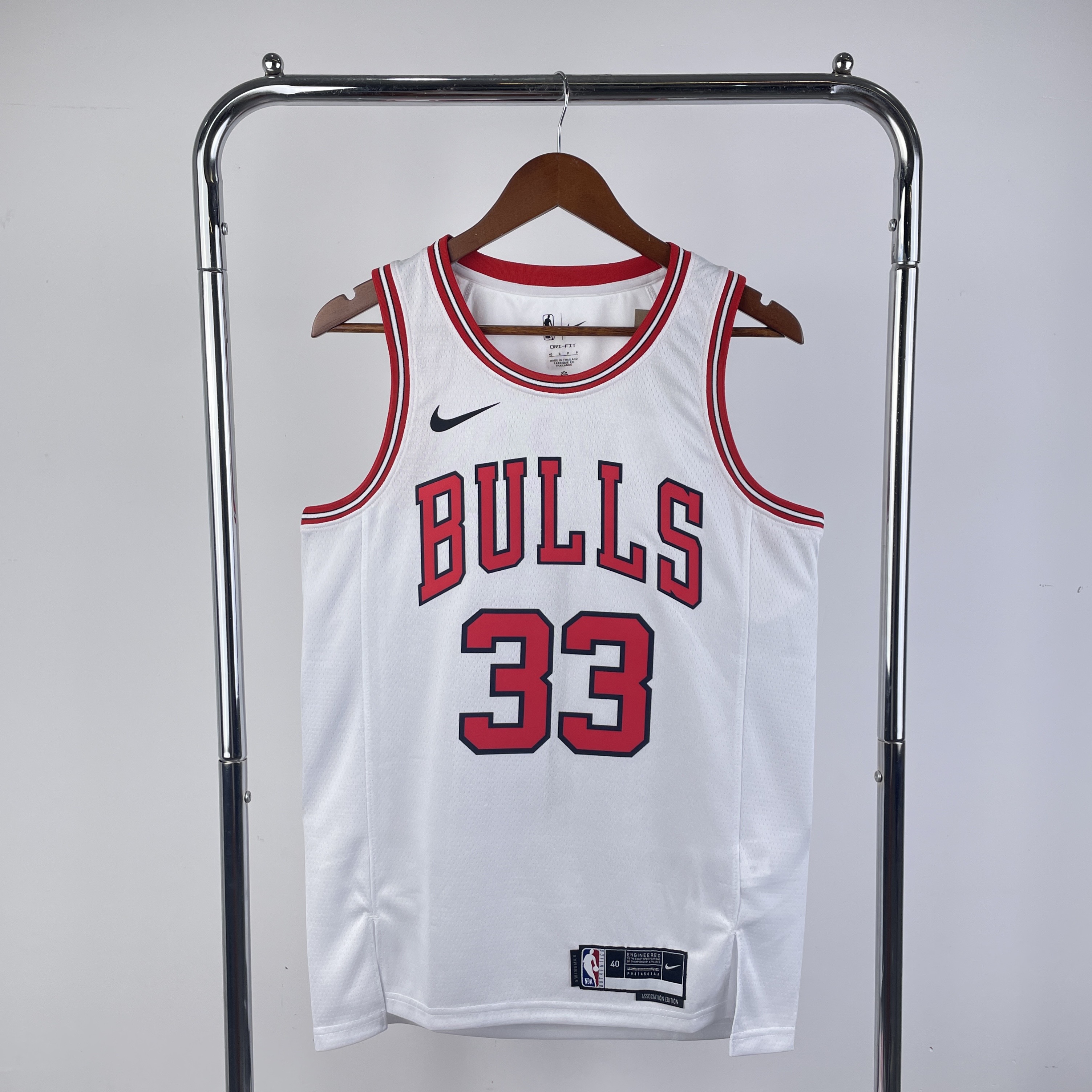 '23 Bulls white # 33 Pippen