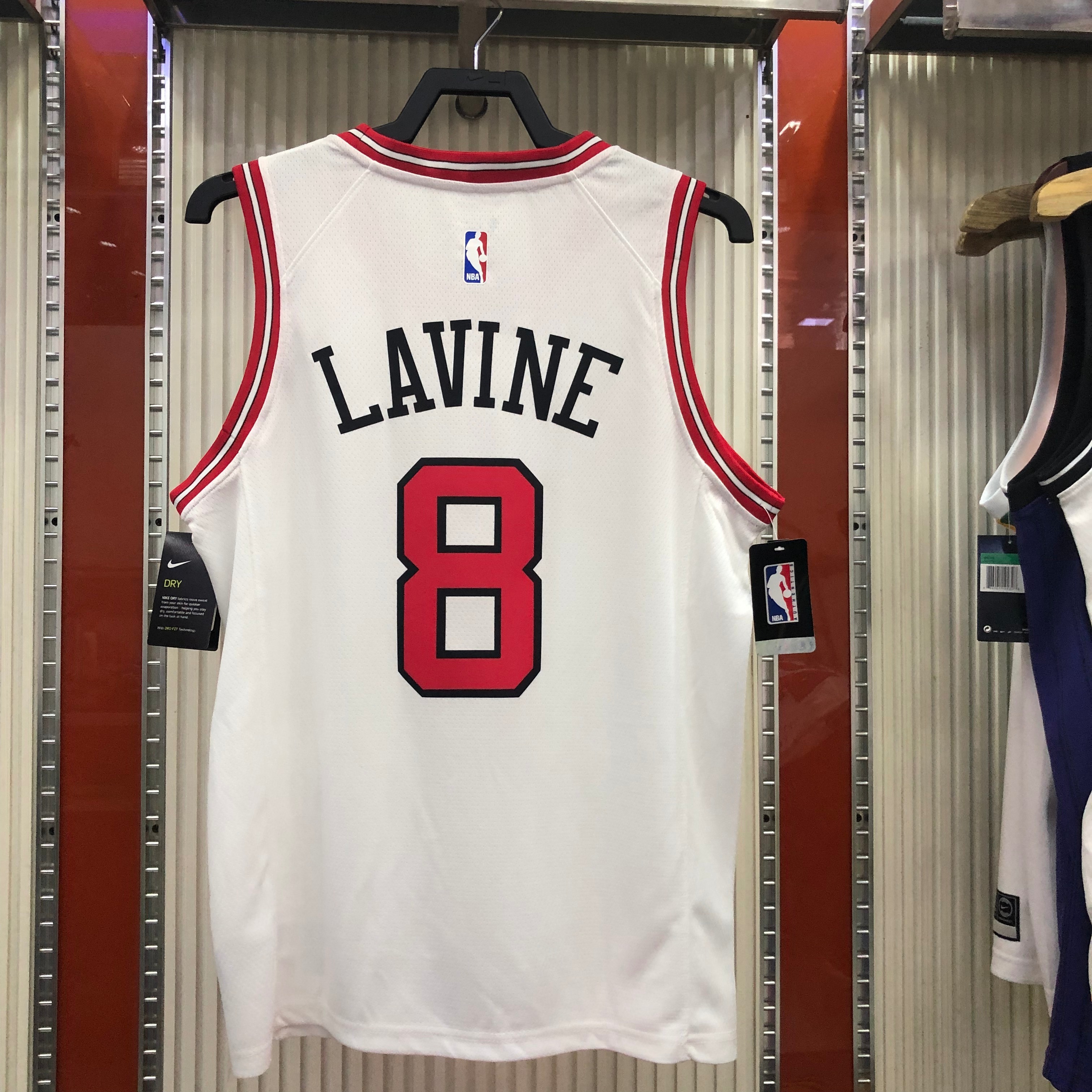 Bulls crewneck white No. 8 lavine