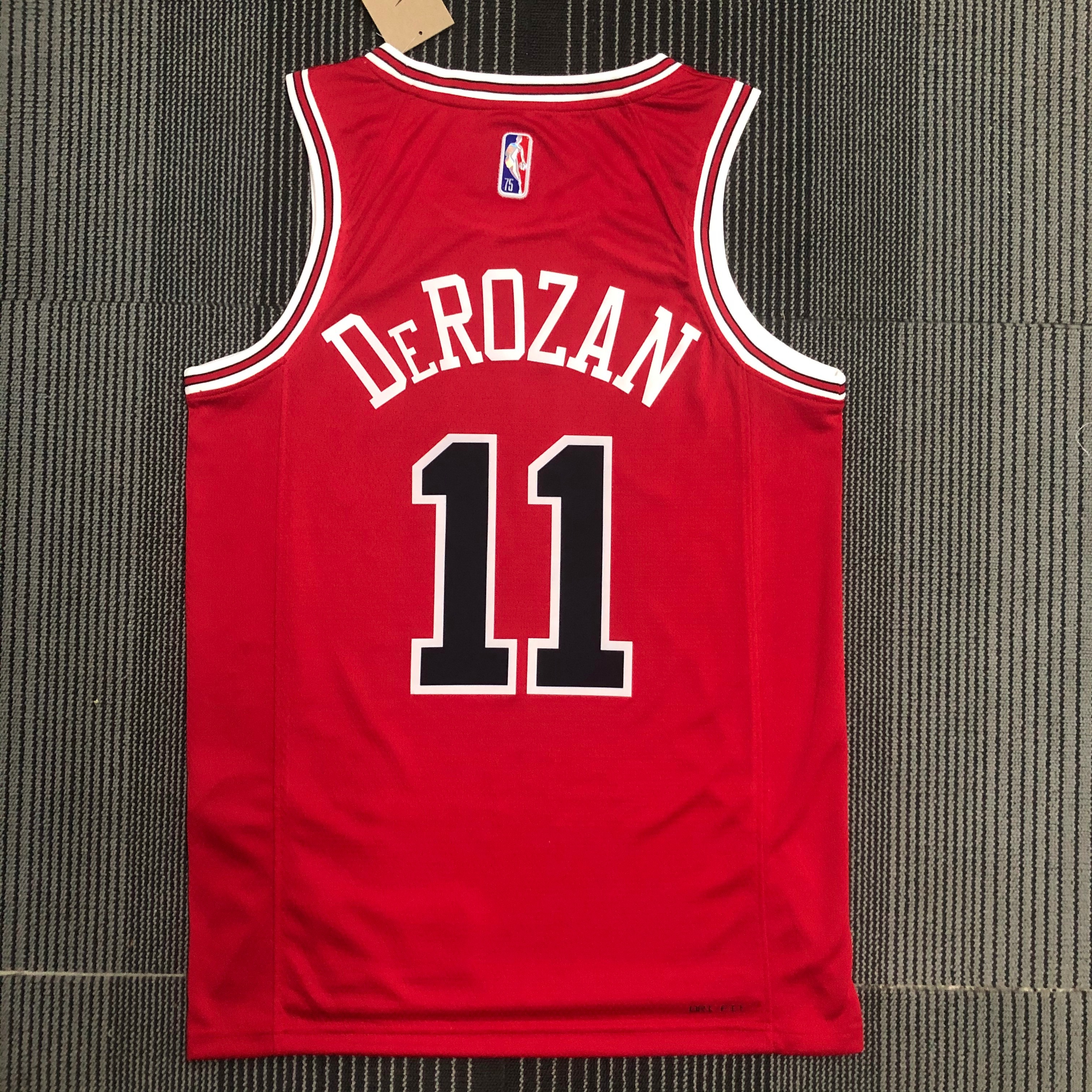 75th anniversary Bulls red number 11 derozan