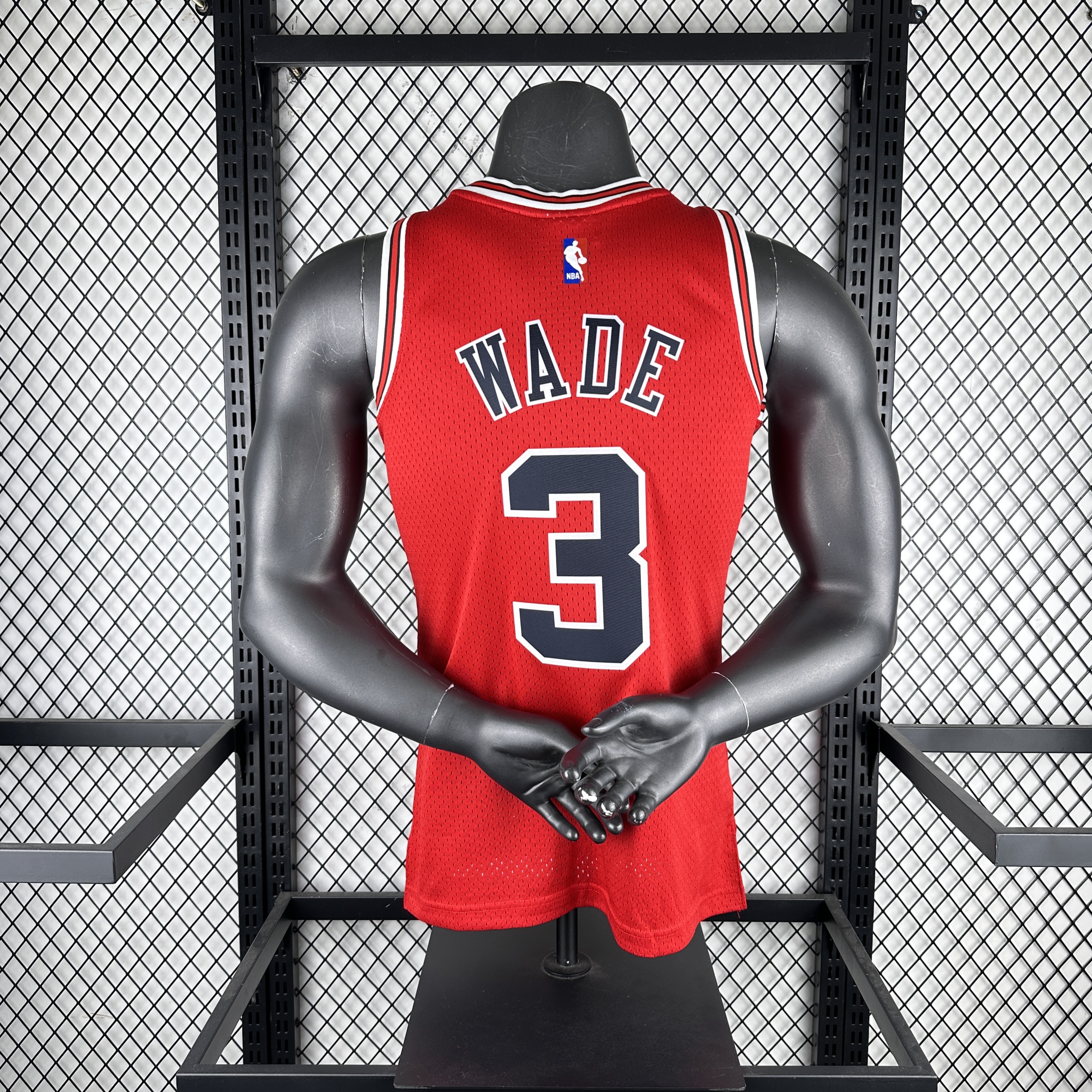 MN Hot Press Throwback jersey SW Bulls 1617 red No. 3 Wade