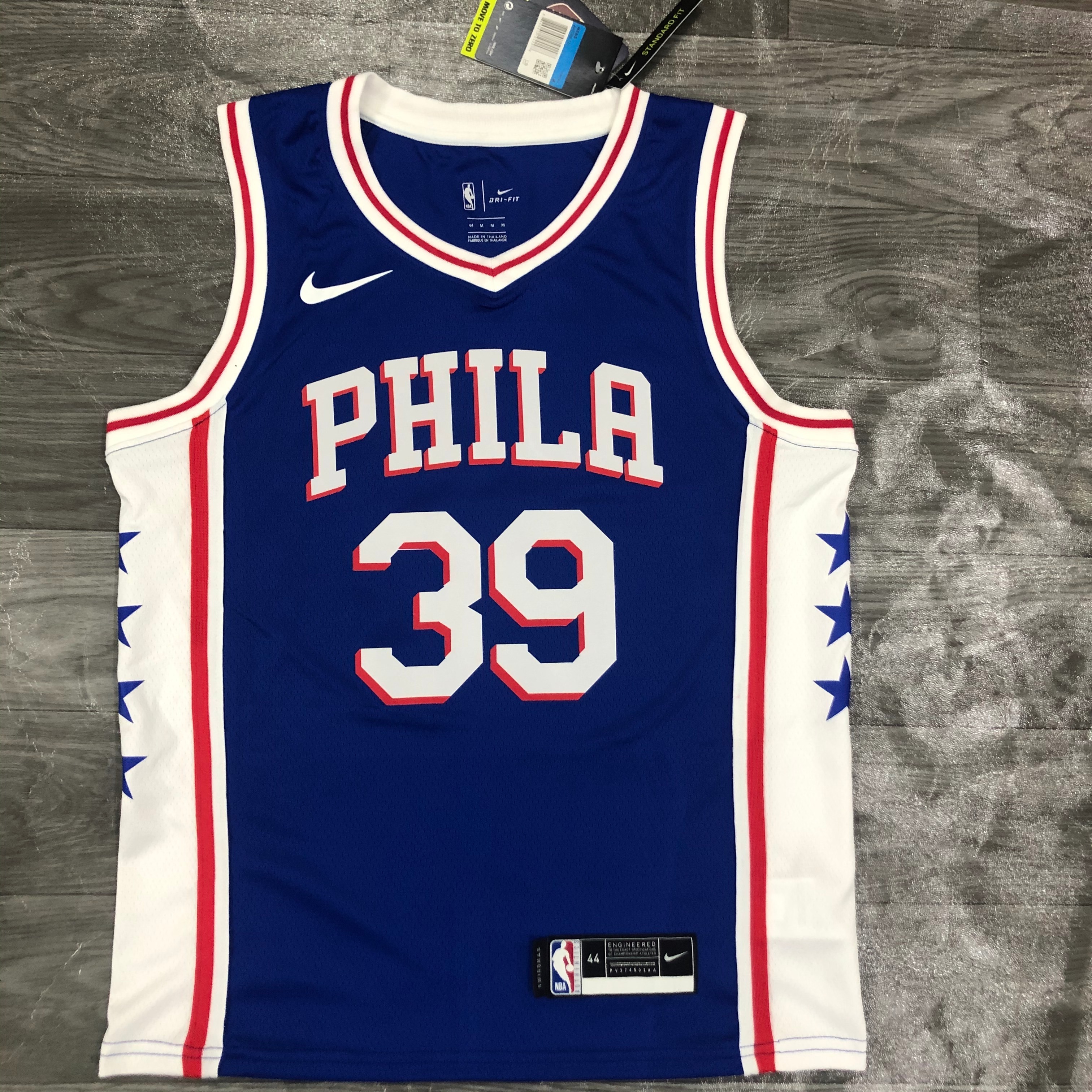 Sixers V-neck blue # 39 Howard