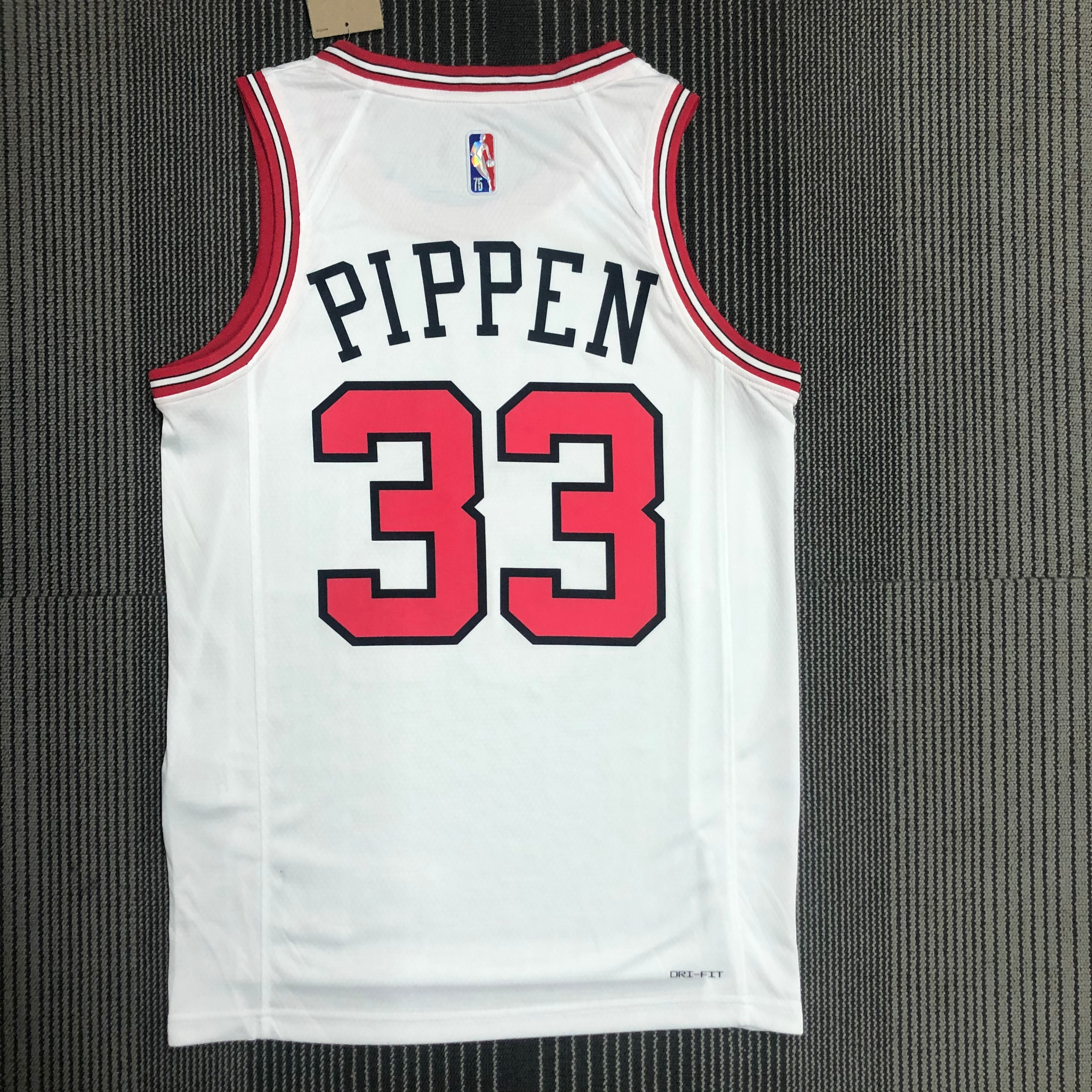 75th anniversary Bulls white 33 Pippen