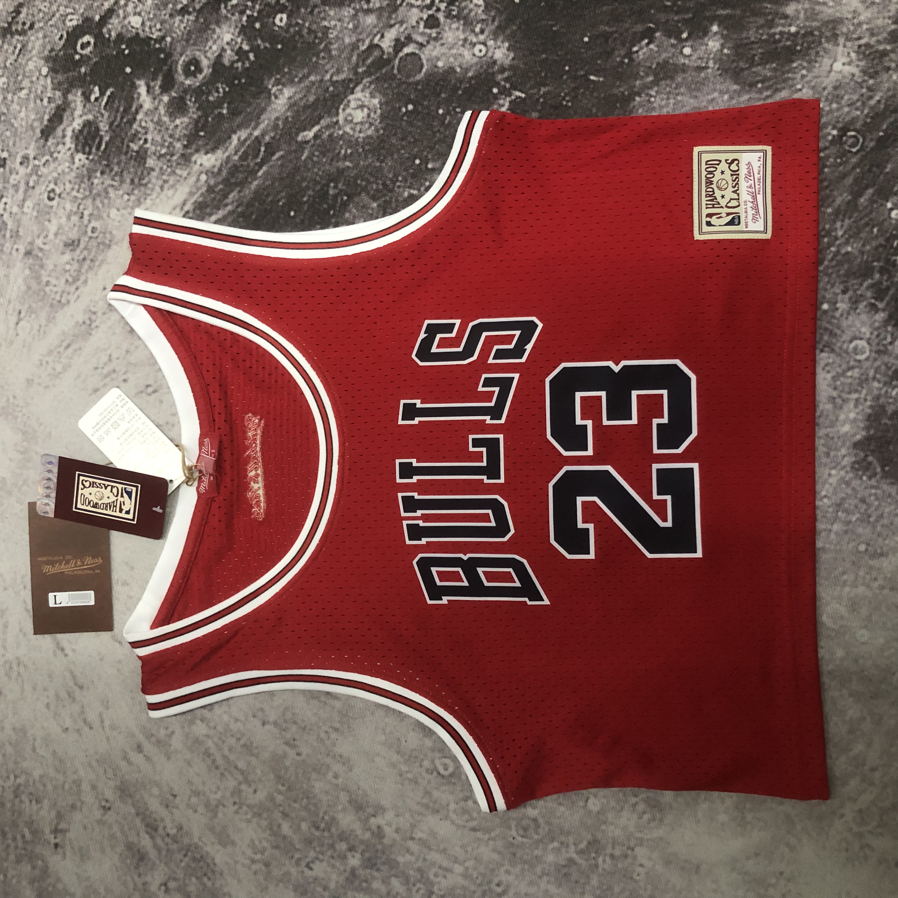 MN Women's Crop throwback jersey Bulls red No. 23 Jordan