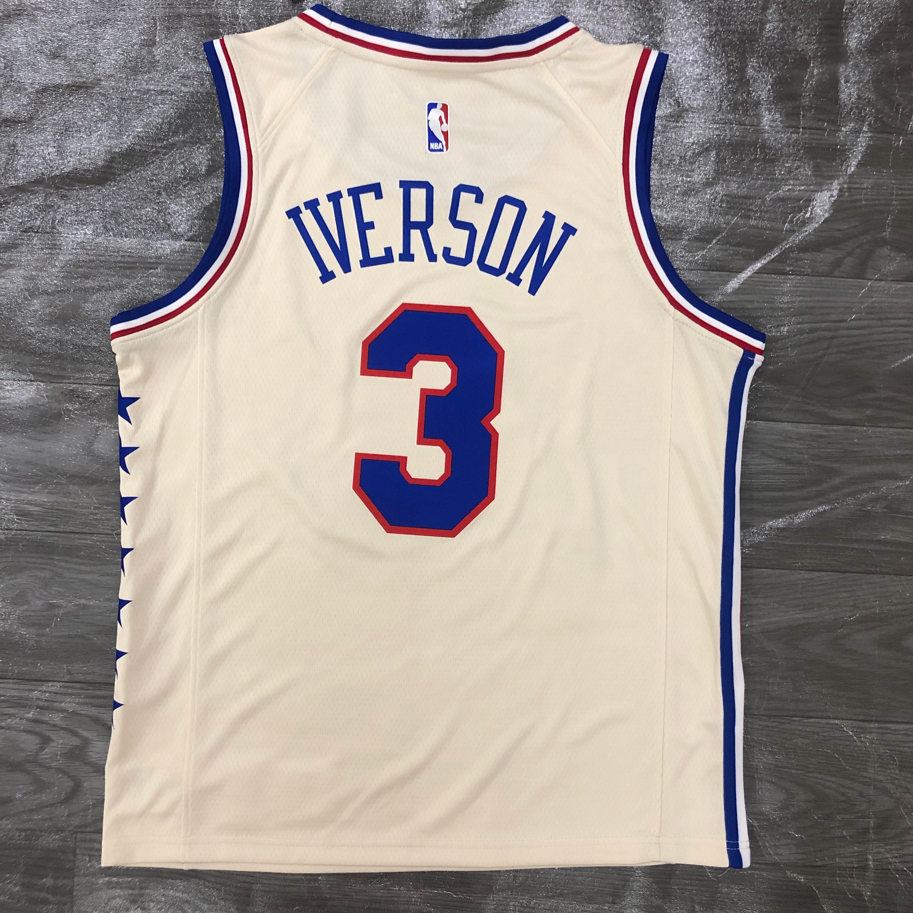 21 season 76ers award version 3 Iverson