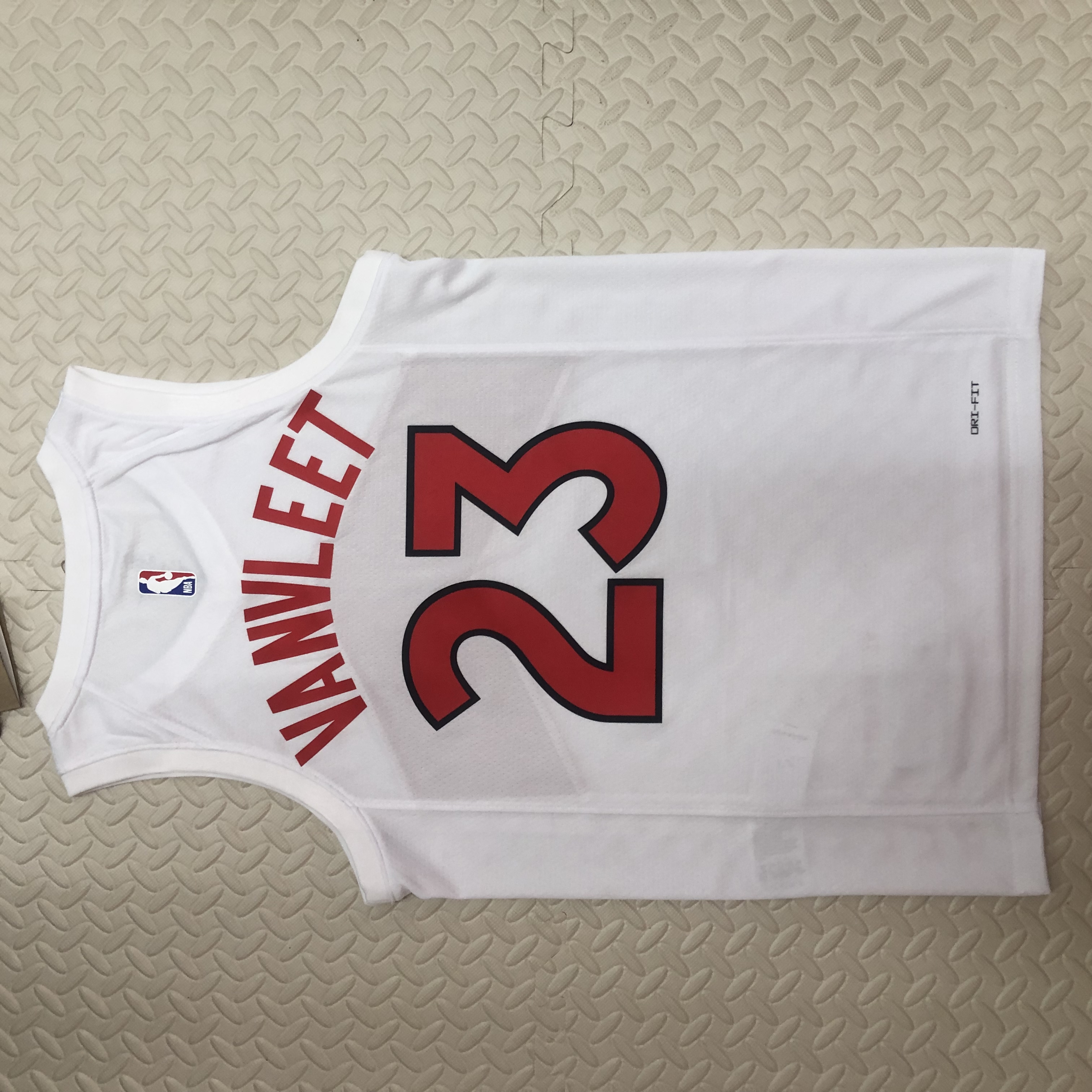 23 season Raptors home white 23 VANVLEET