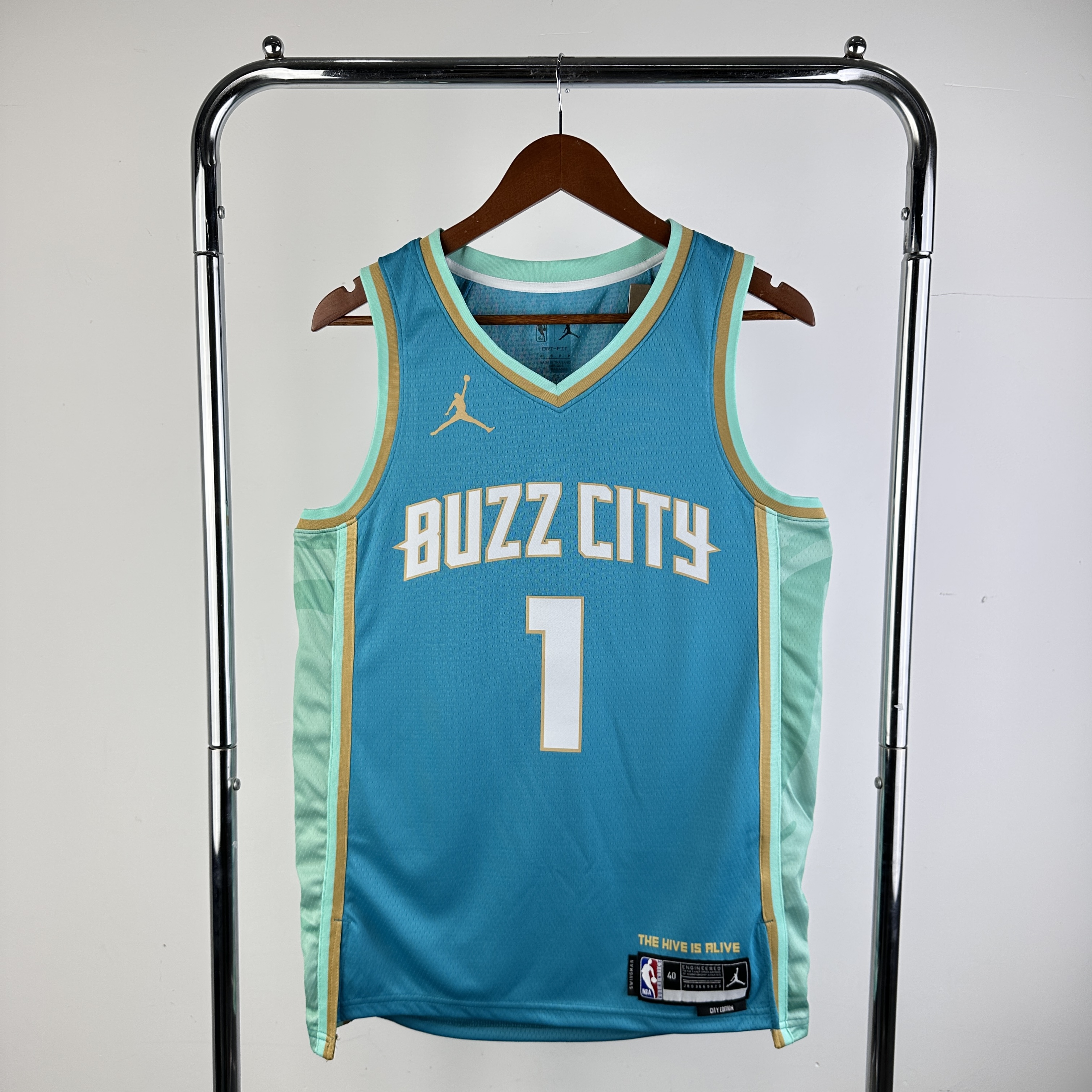 24 season Hornets City edition No.1 Ball