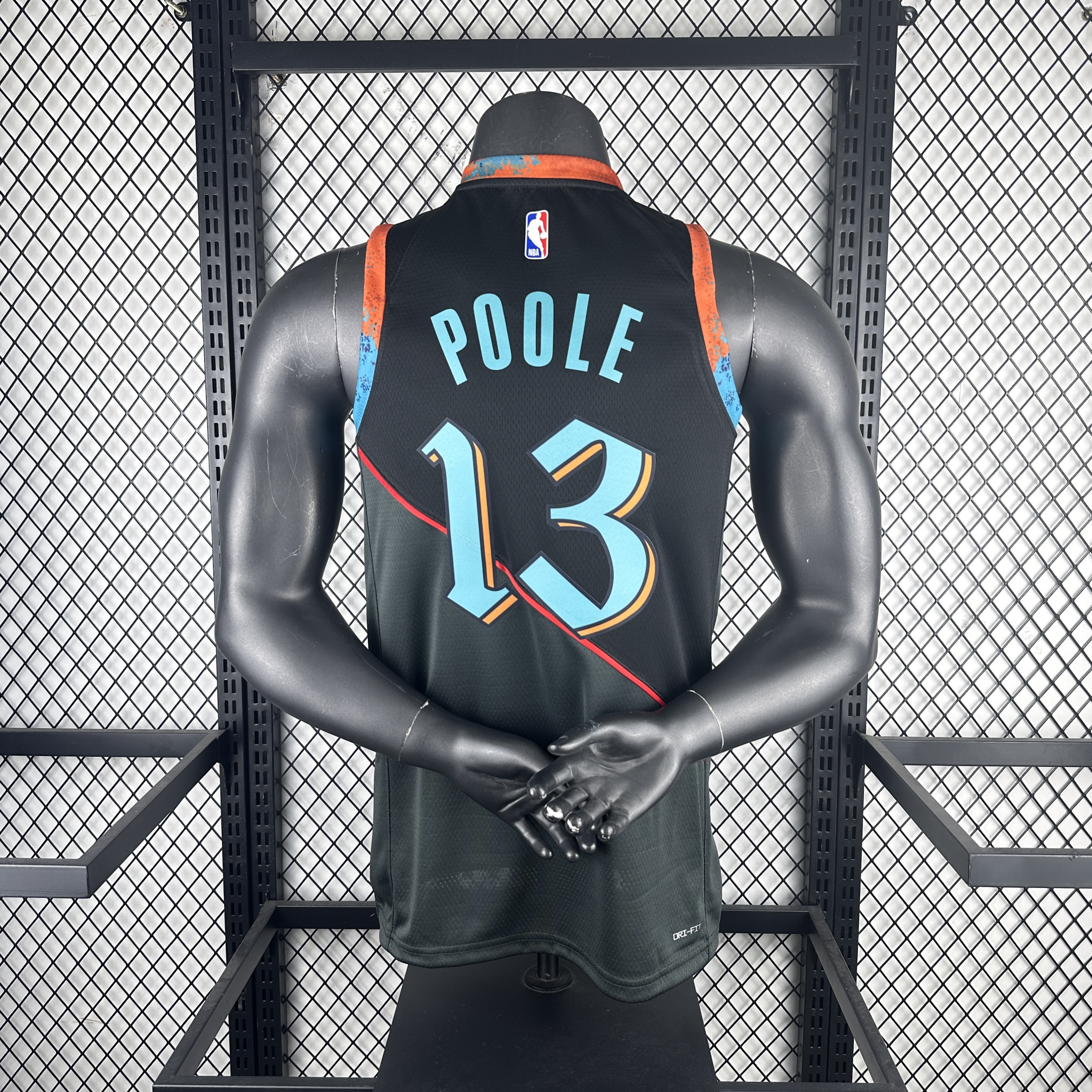 24 season Wizards City edition # 13 Poole