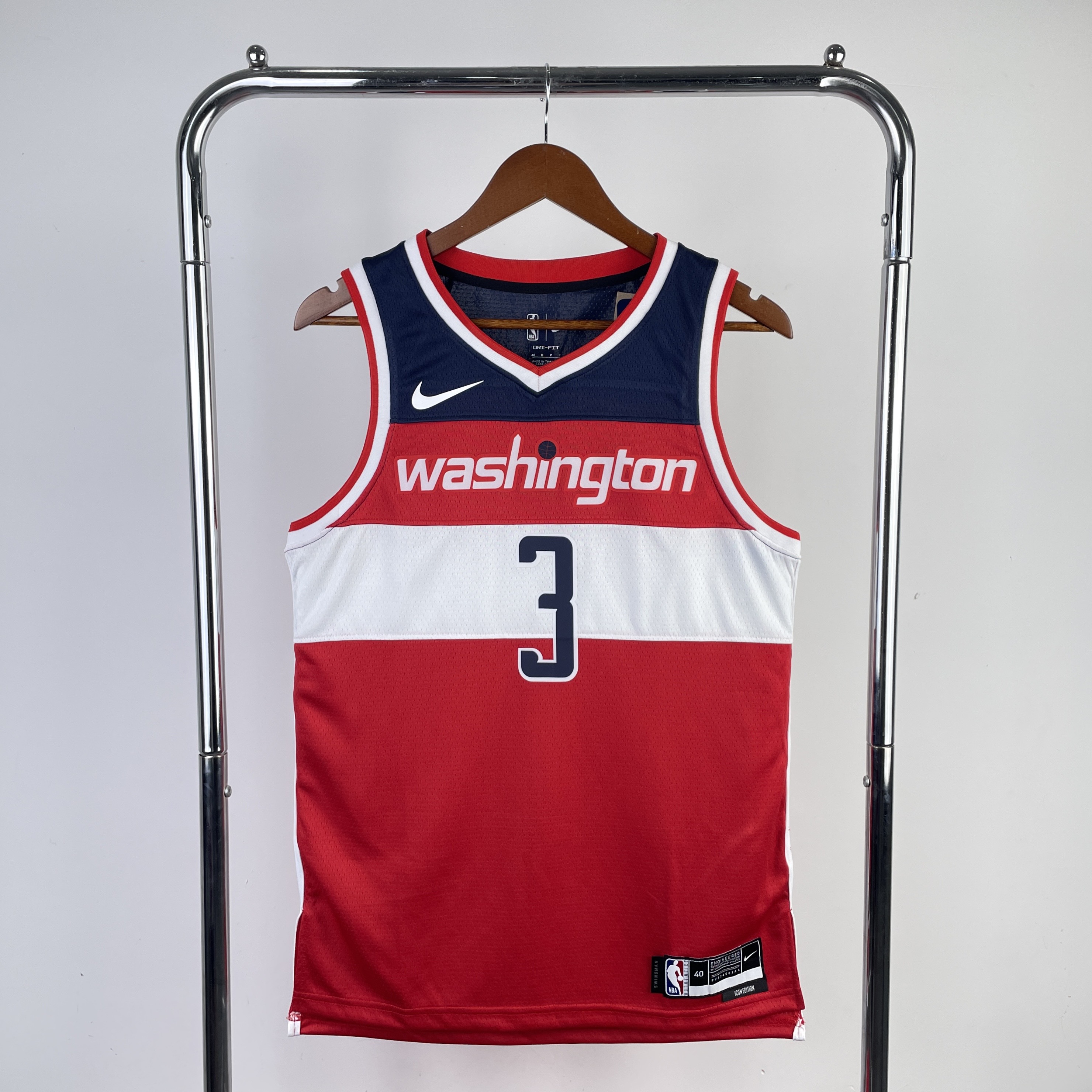 23 Wizards road red No. 3 Beal