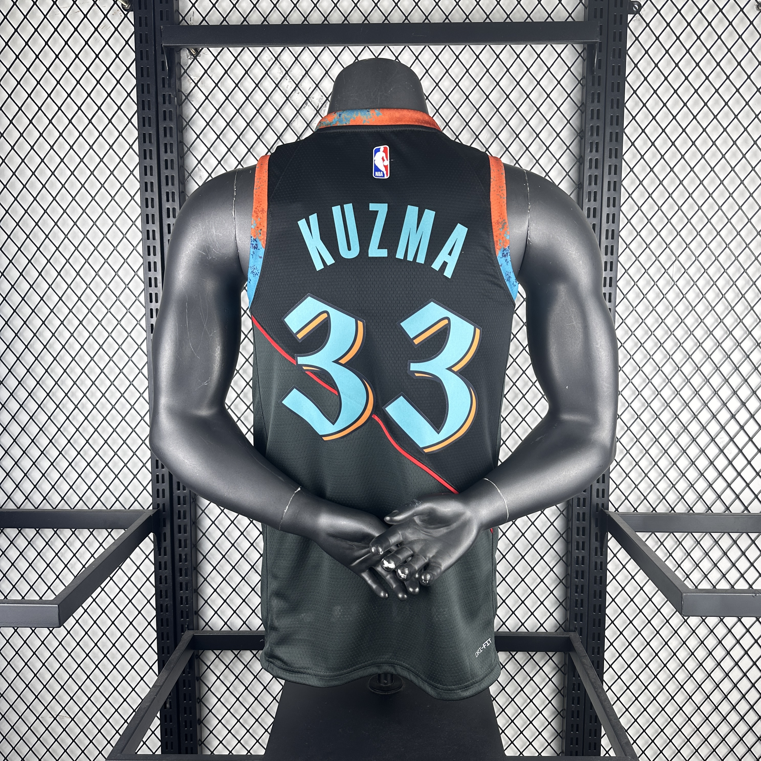Season 24 Wizards City Edition # 33 Kuzma