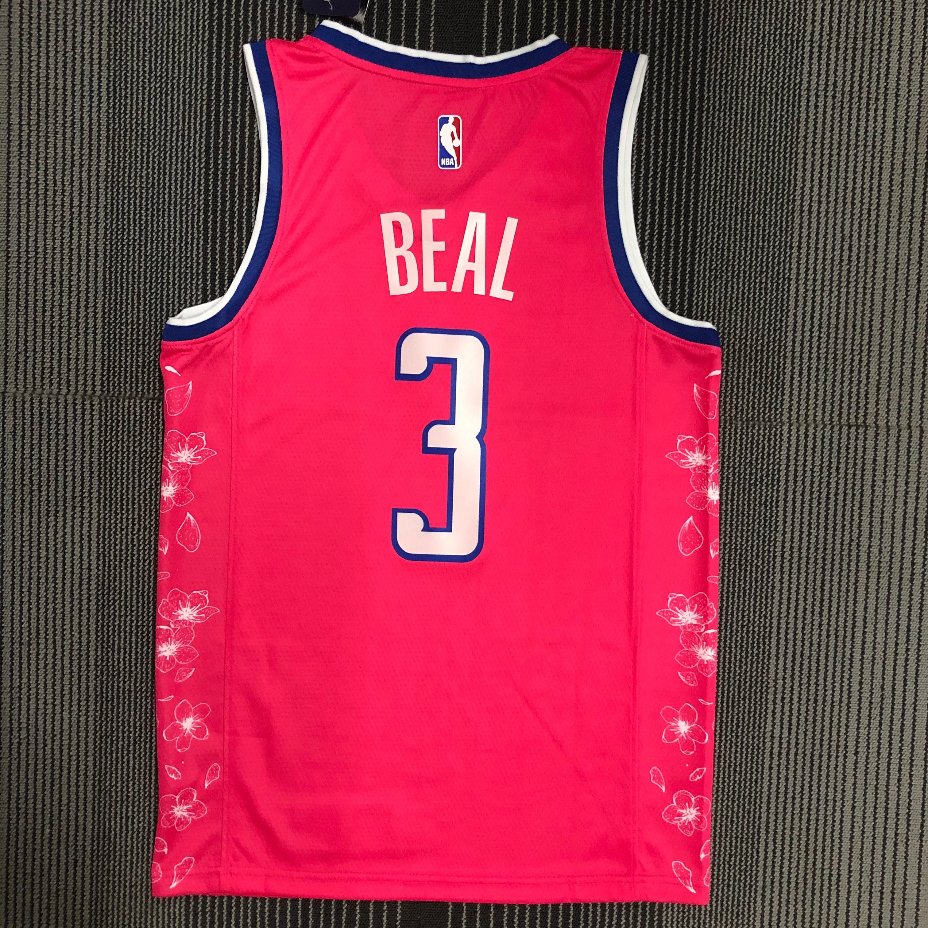'23 Wizards Urban version of the No. 3 Beal
