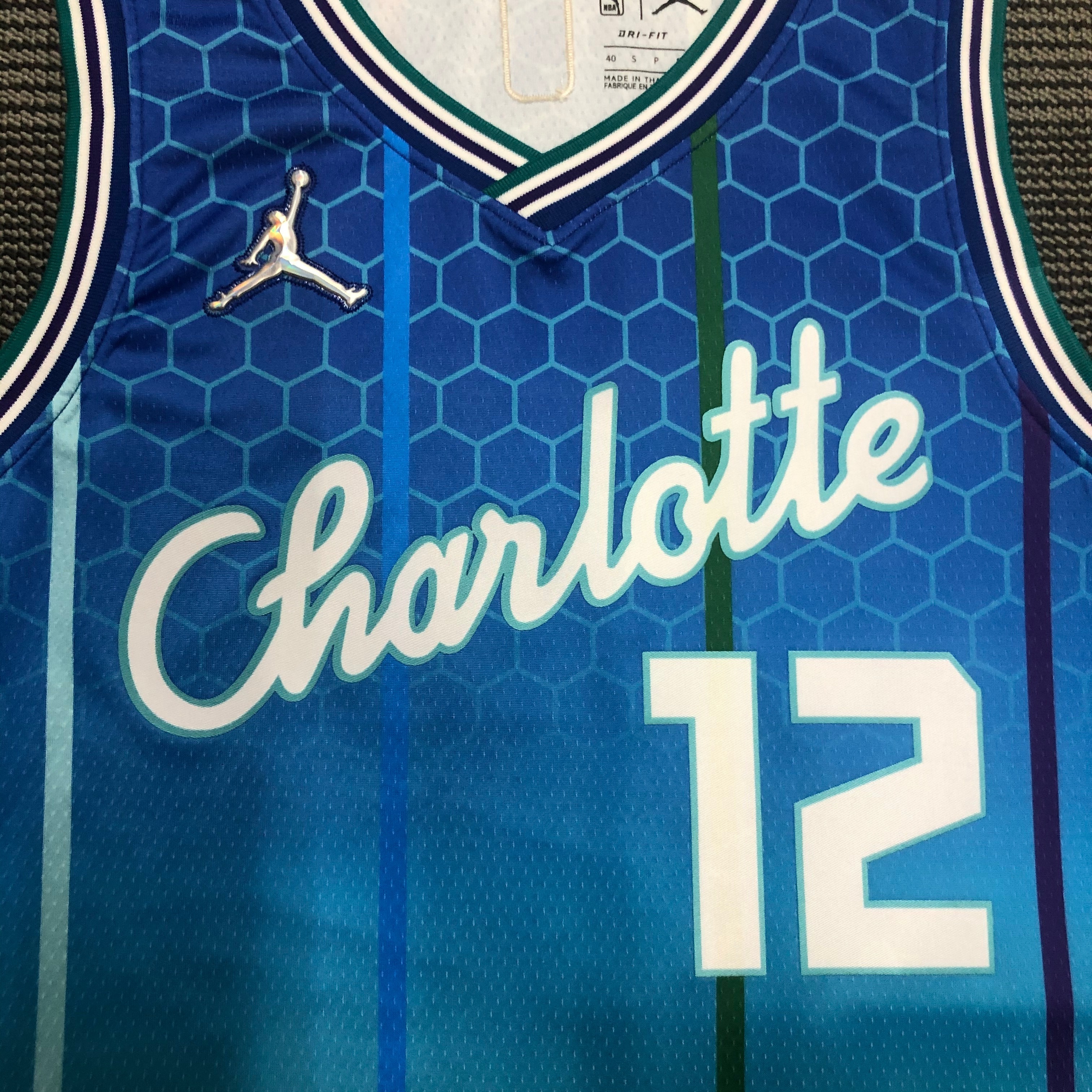 22 season Hornets City edition number 12 Oubre JR