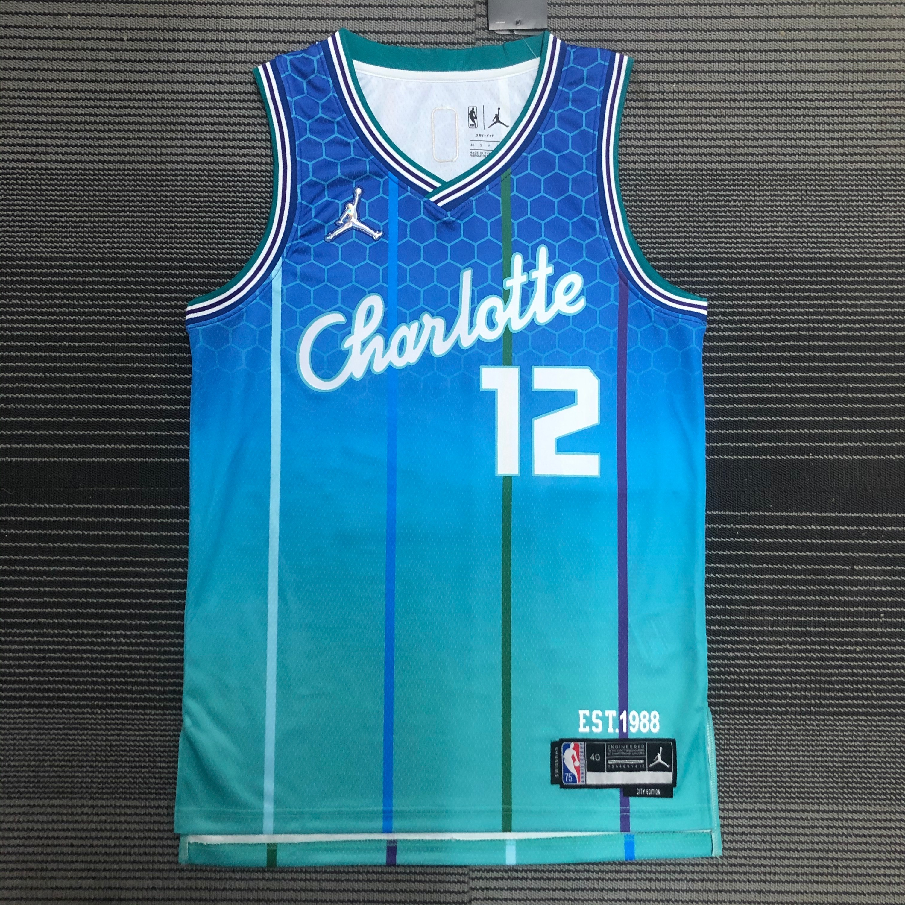 22 season Hornets City edition number 12 Oubre JR