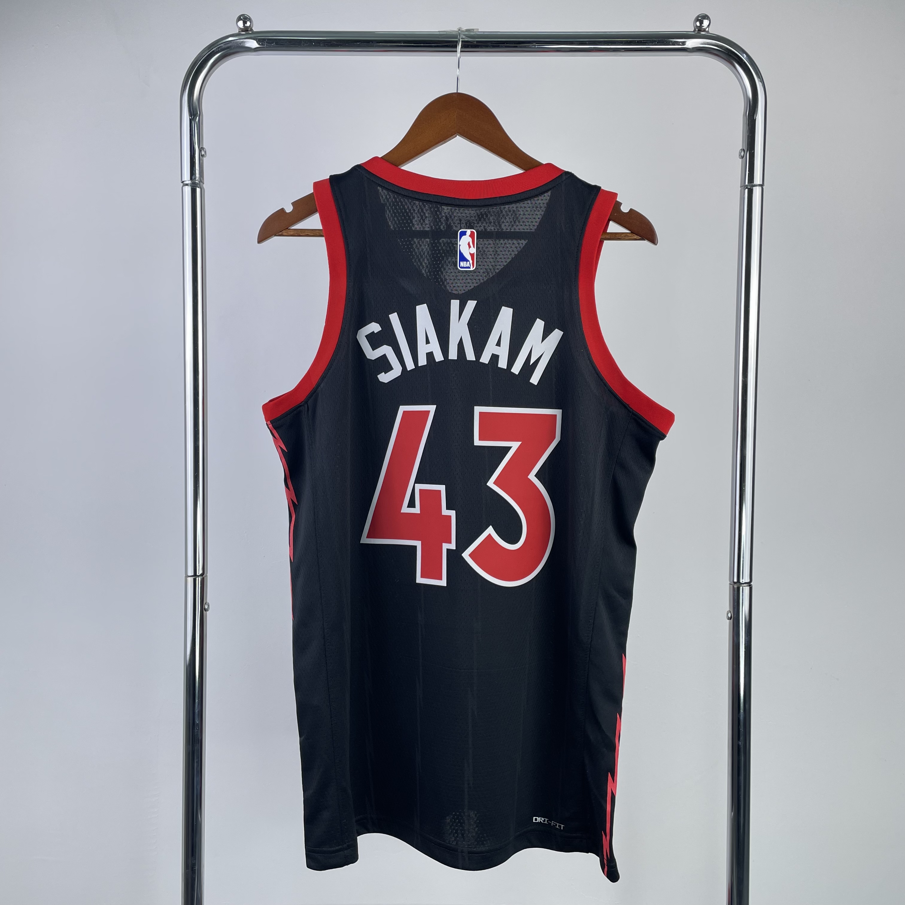 23 season the Raptors fly limited number 43 Silkam