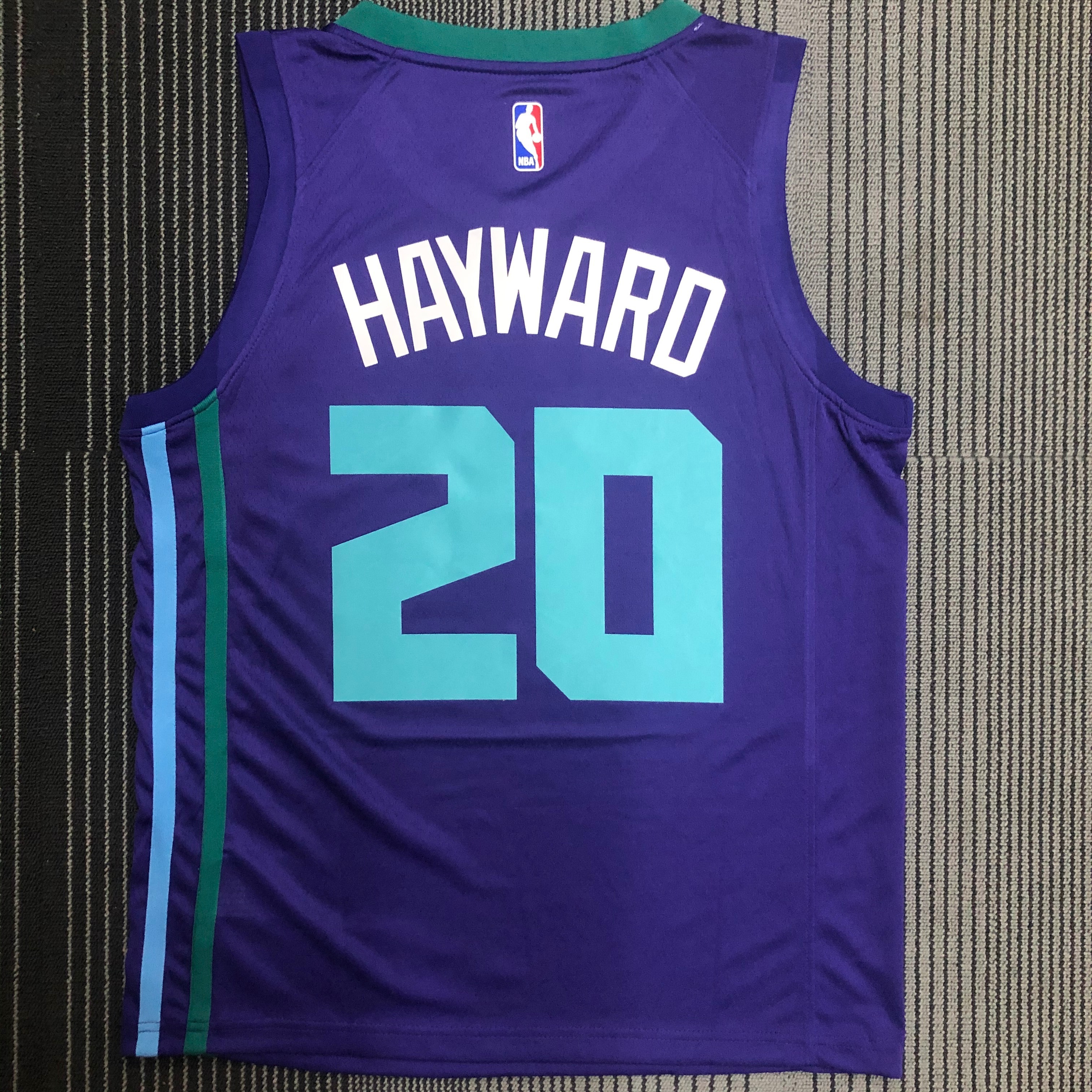 The Hornets purple 20 Hayward