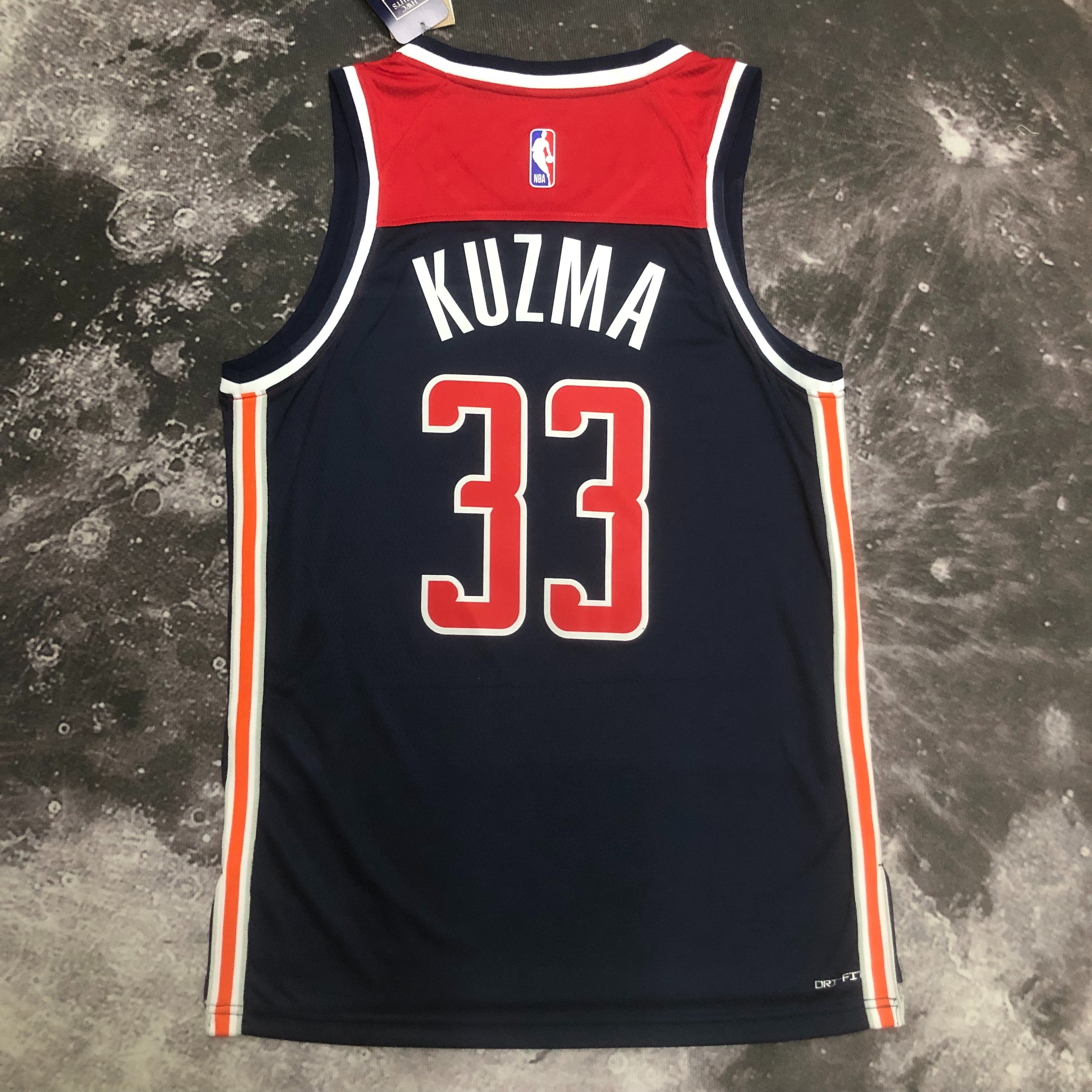 23 season Wizards Flyers limited No. 33 Kuzma