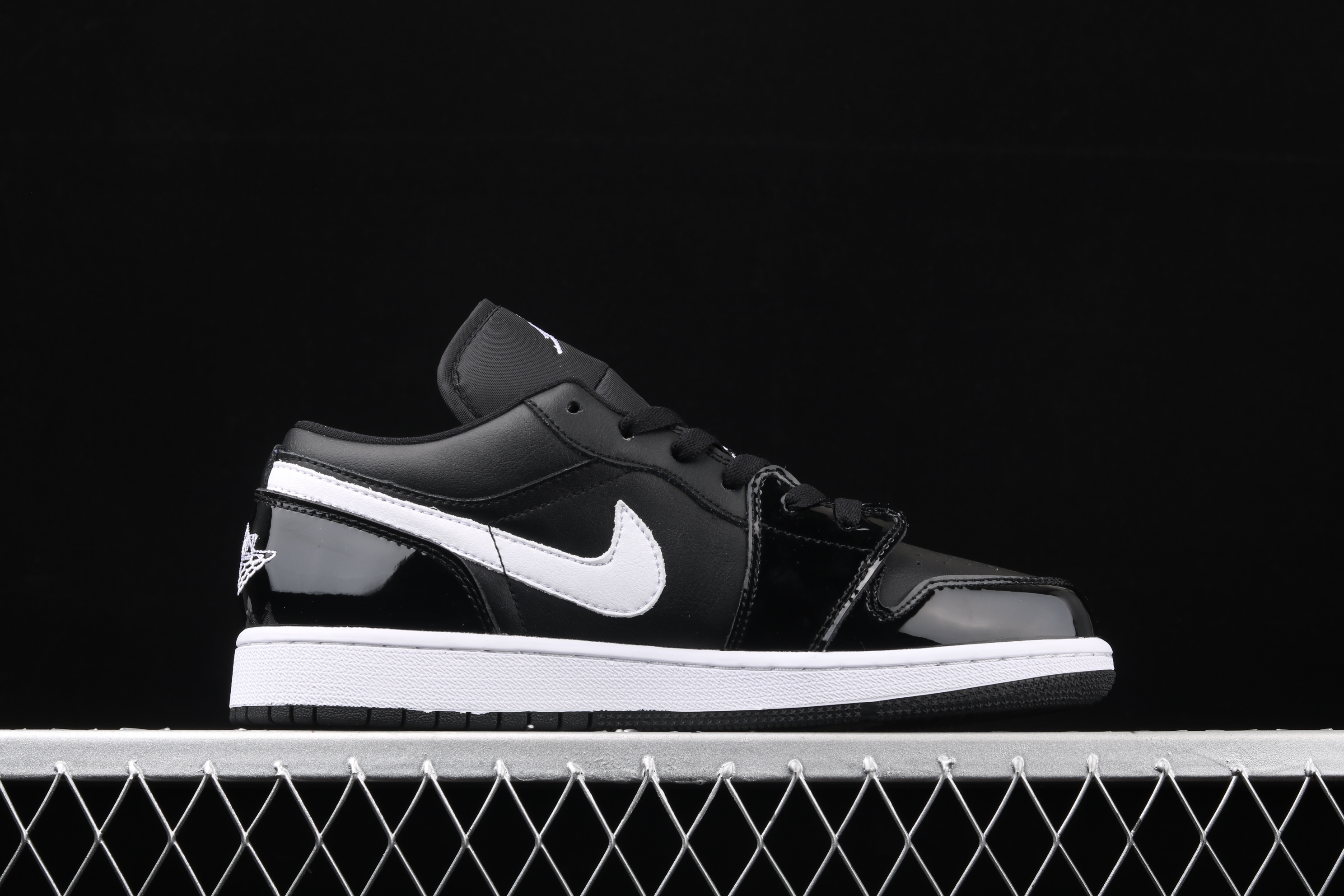 AJ1 low top