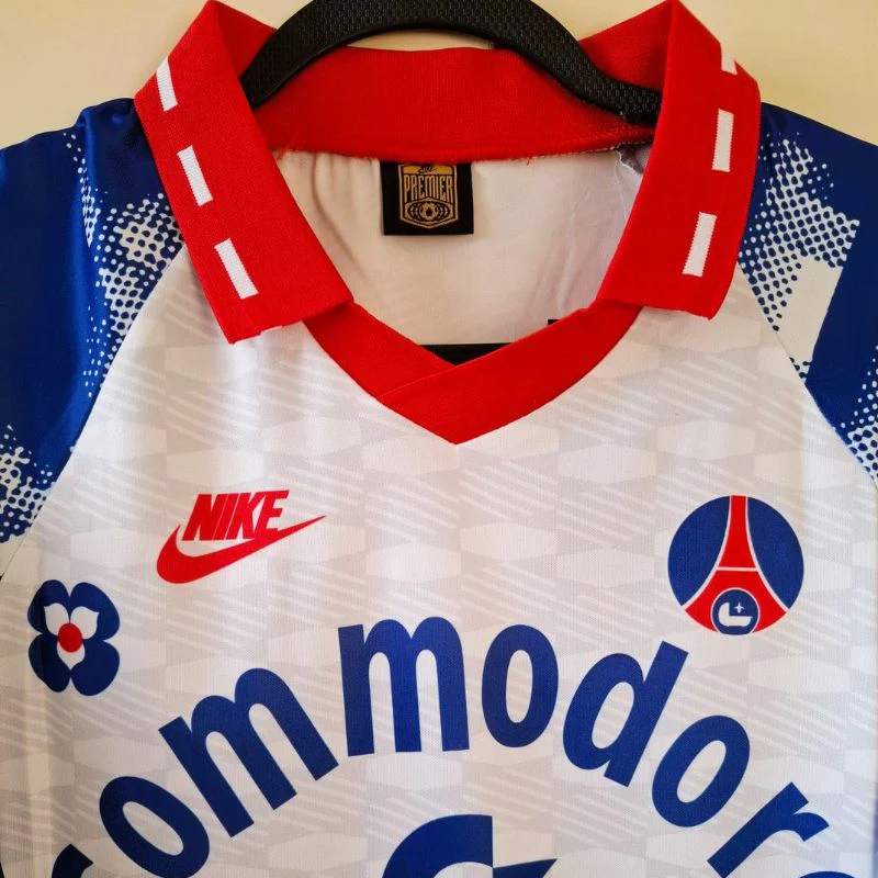 1992-1993 Paris Saint Germaine away