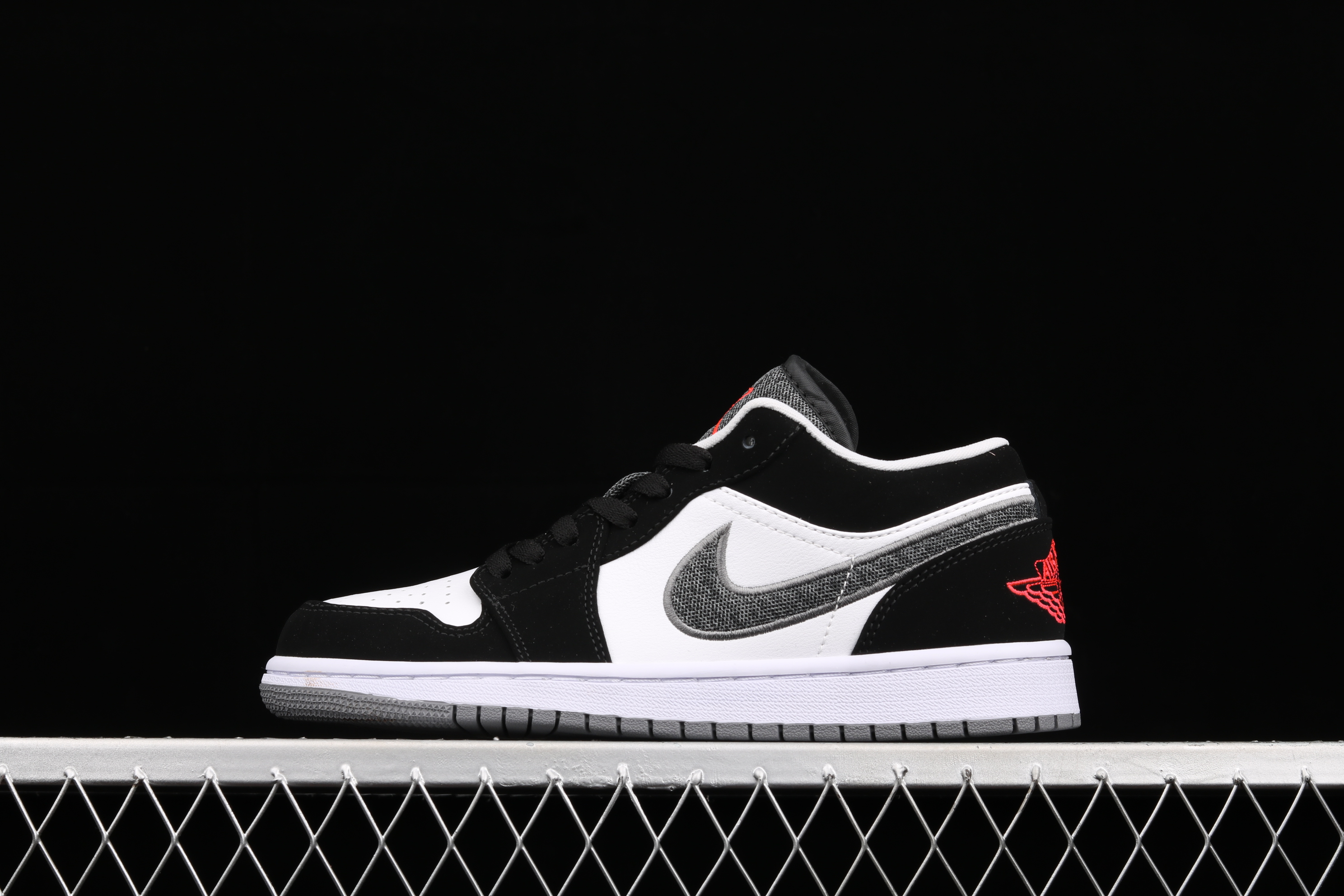 AJ1 low top