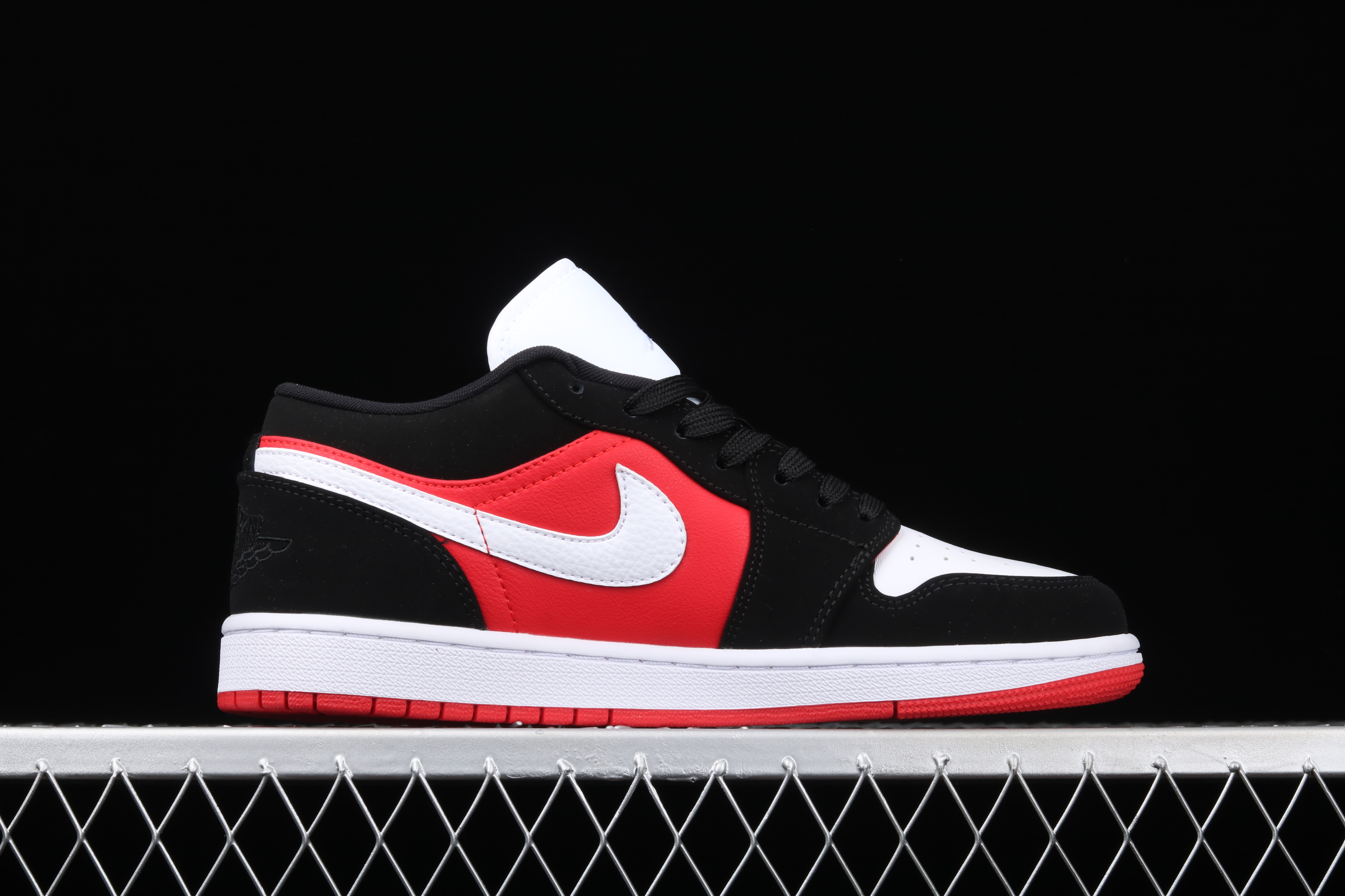 AJ1 low top