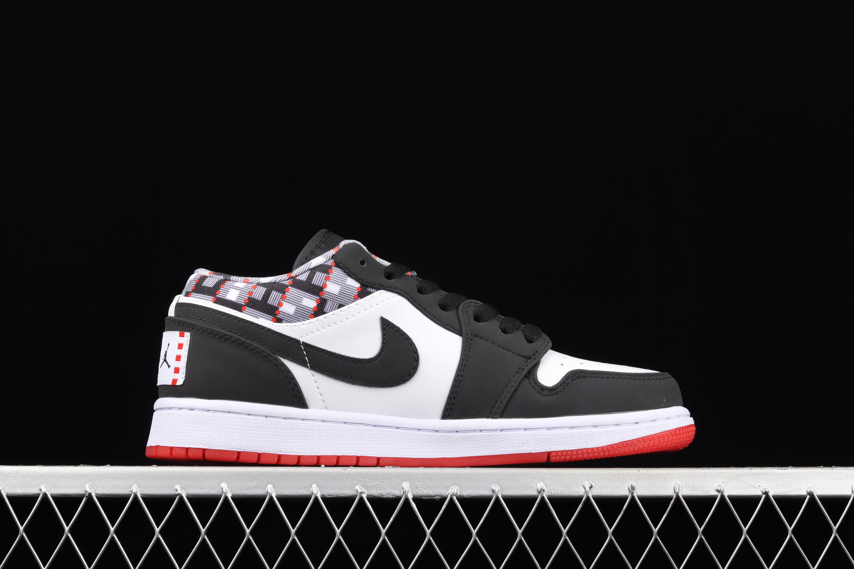 AJ1 low top