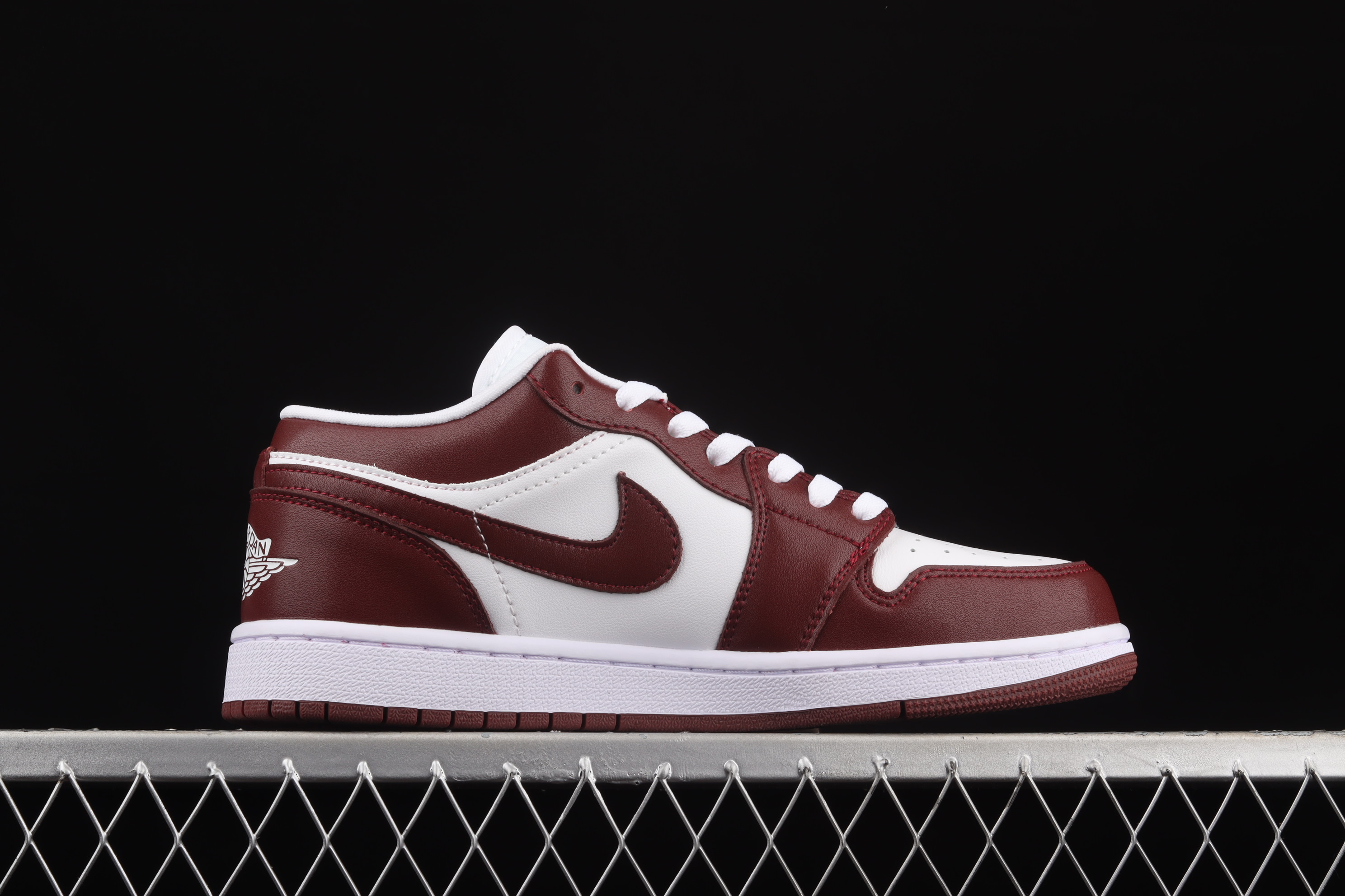 AJ1 low top