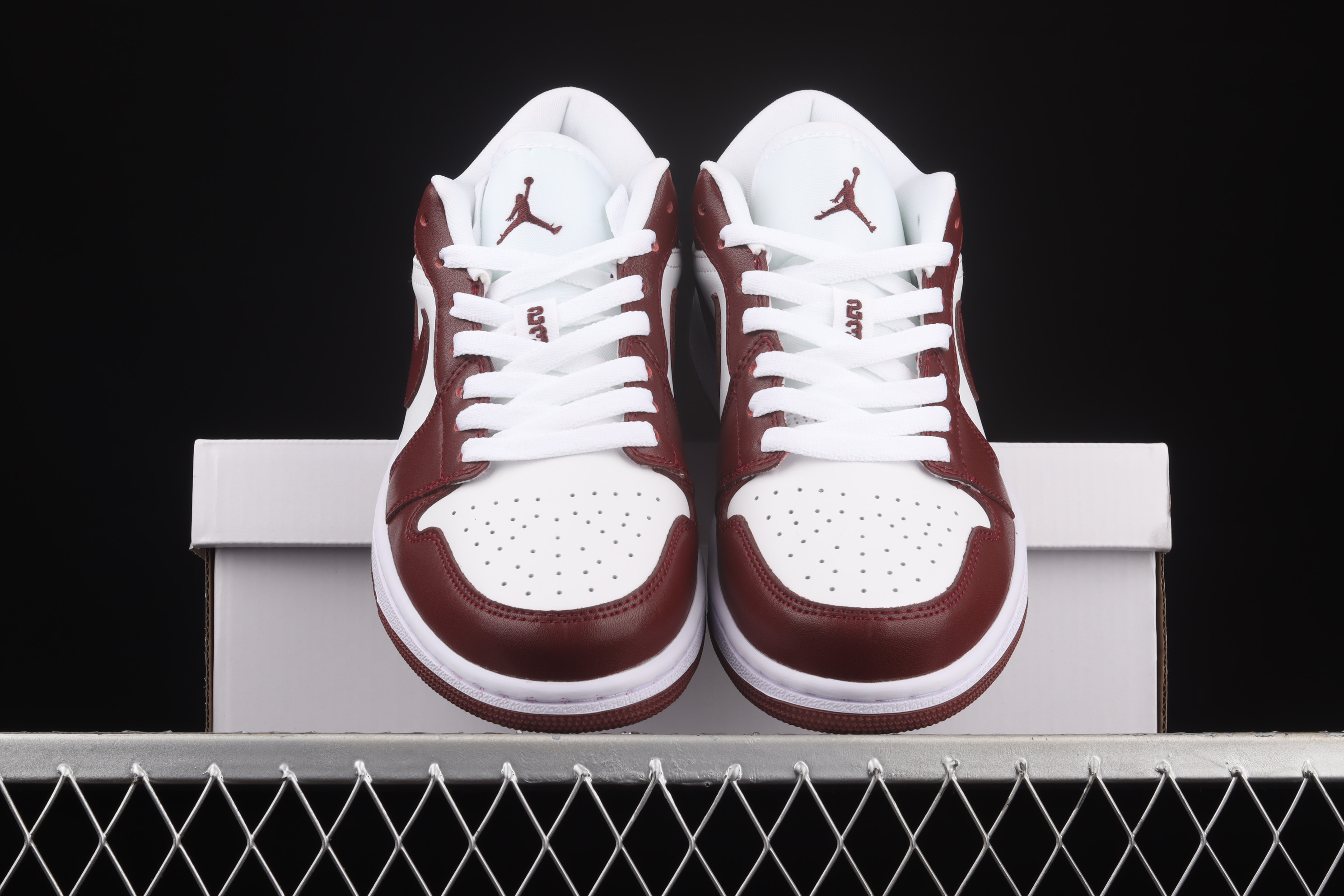 AJ1 low top
