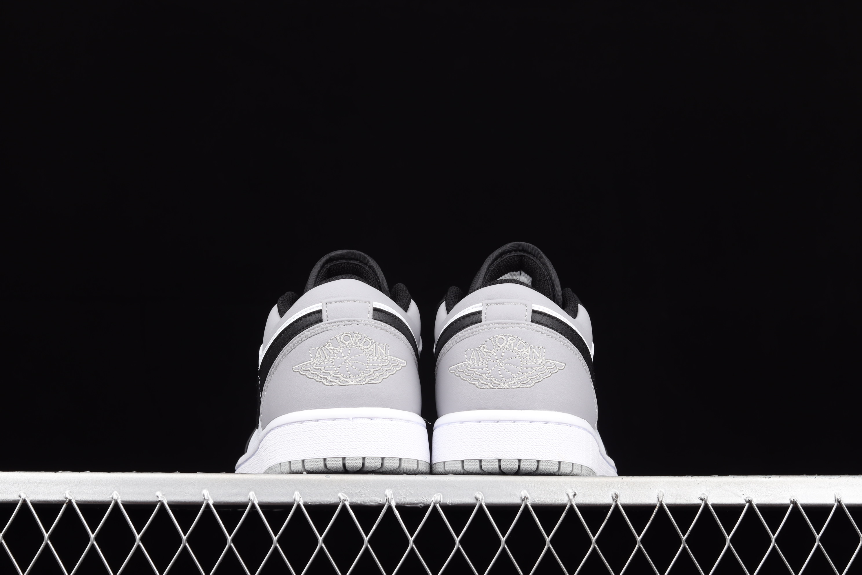 AJ1 low top