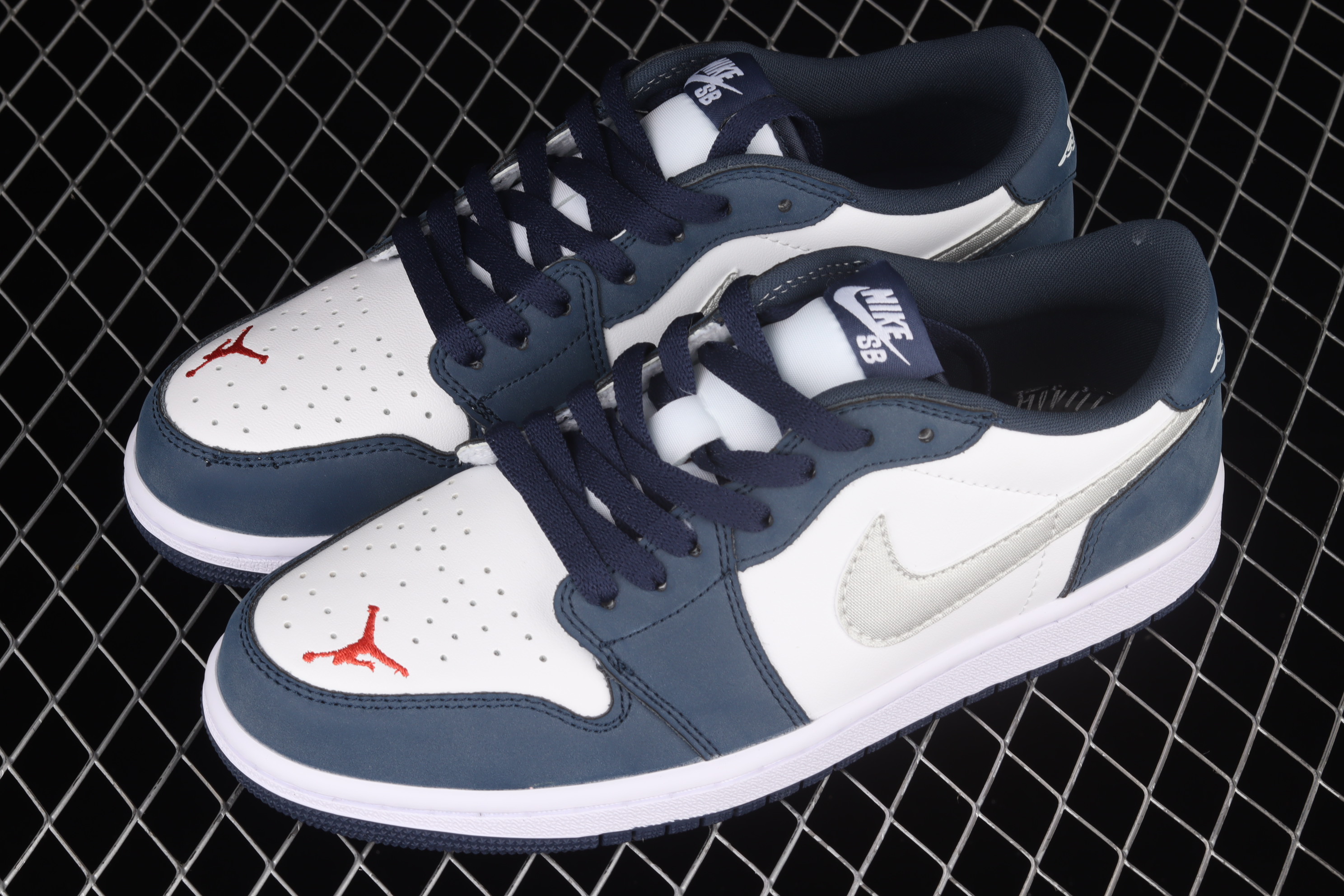 AJ1 low top