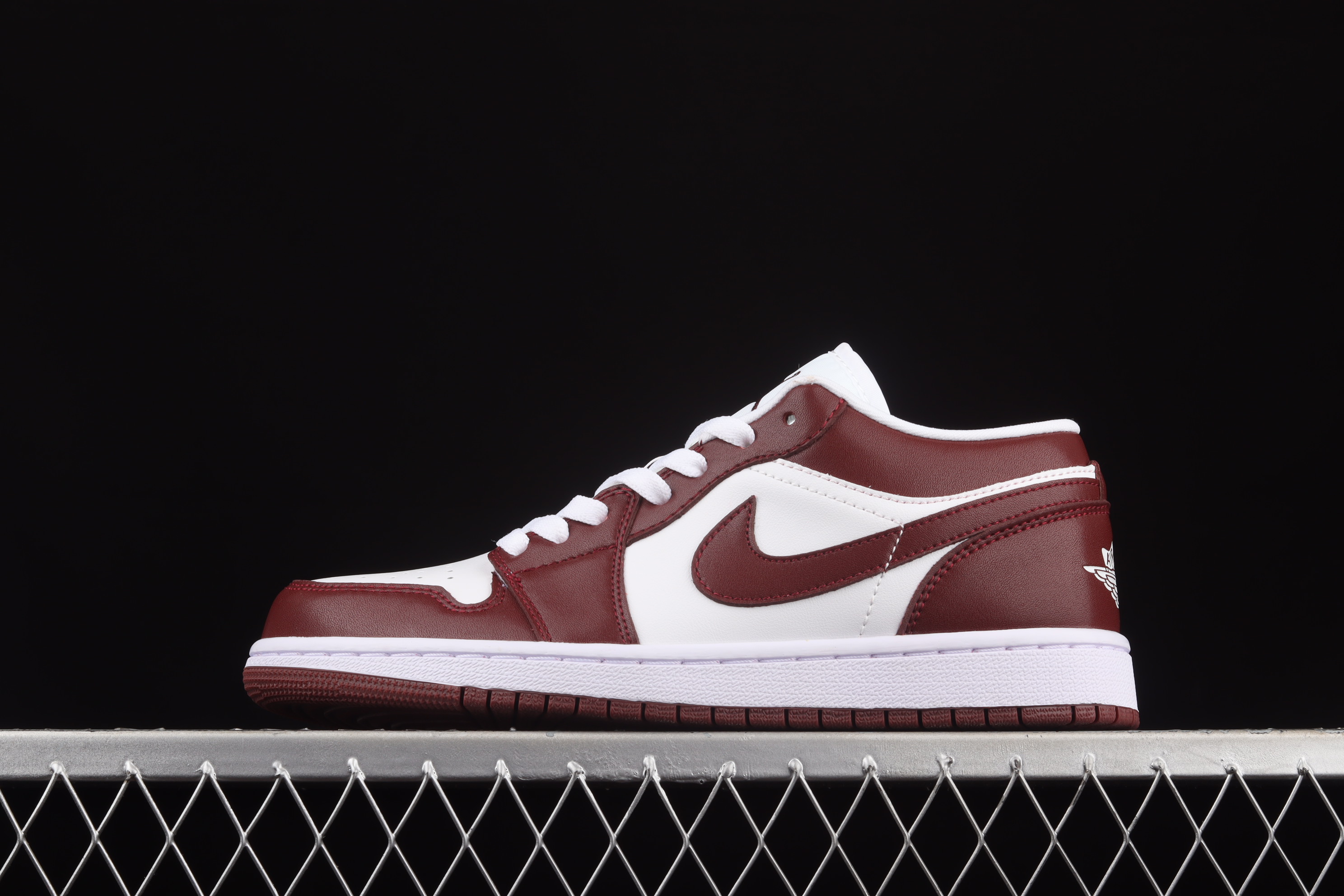 AJ1 low top