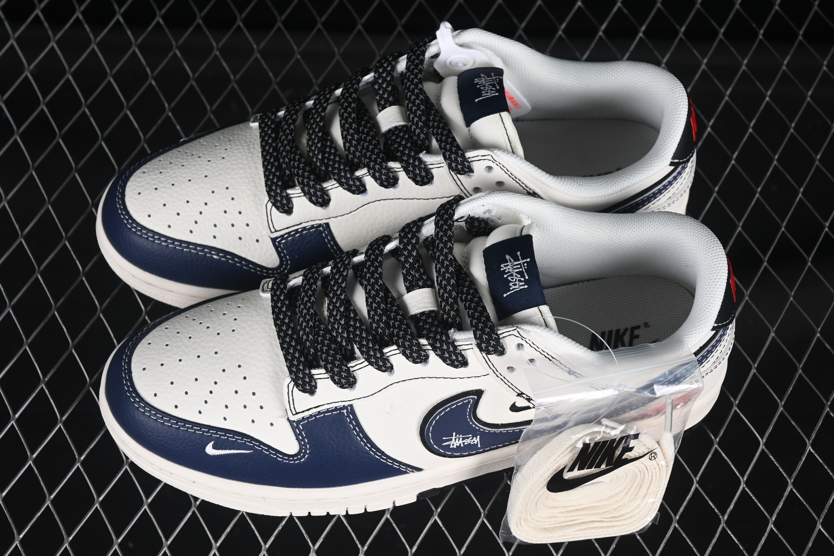 SB Dunk Low Stusi joint Blue Flame anniversary high-end custom low-top casual shoes