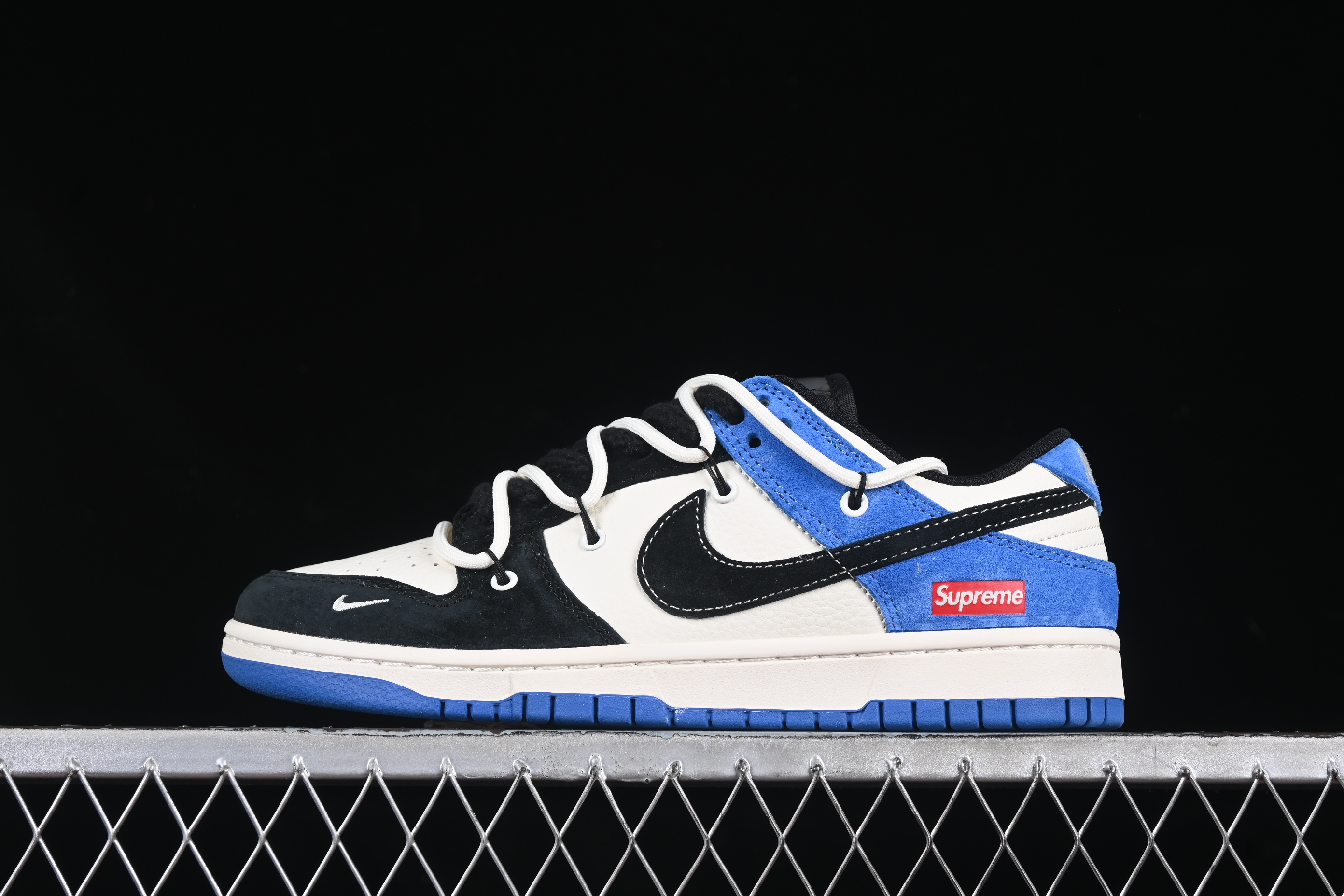SB Dunk Low Sup series Strap black and white black hook anniversary high-end custom low top casual shoes