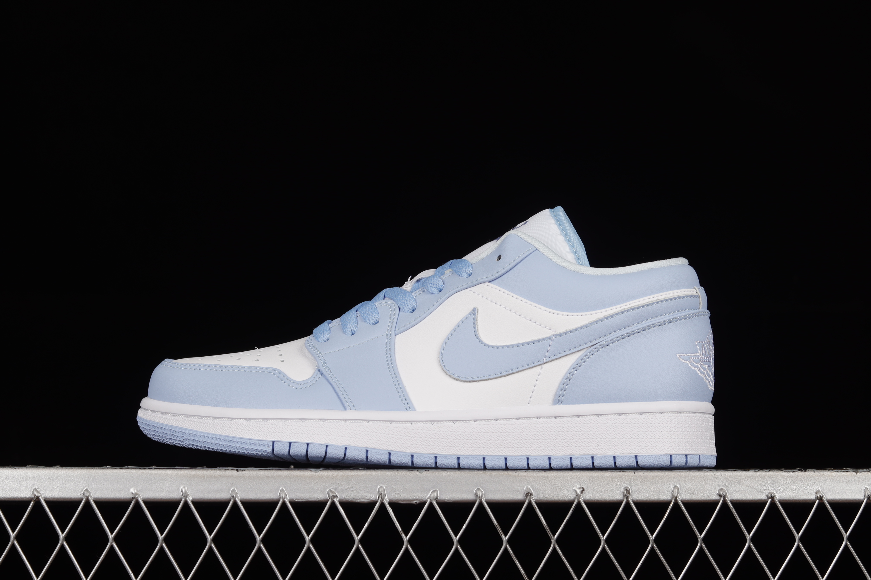 AJ1 low top