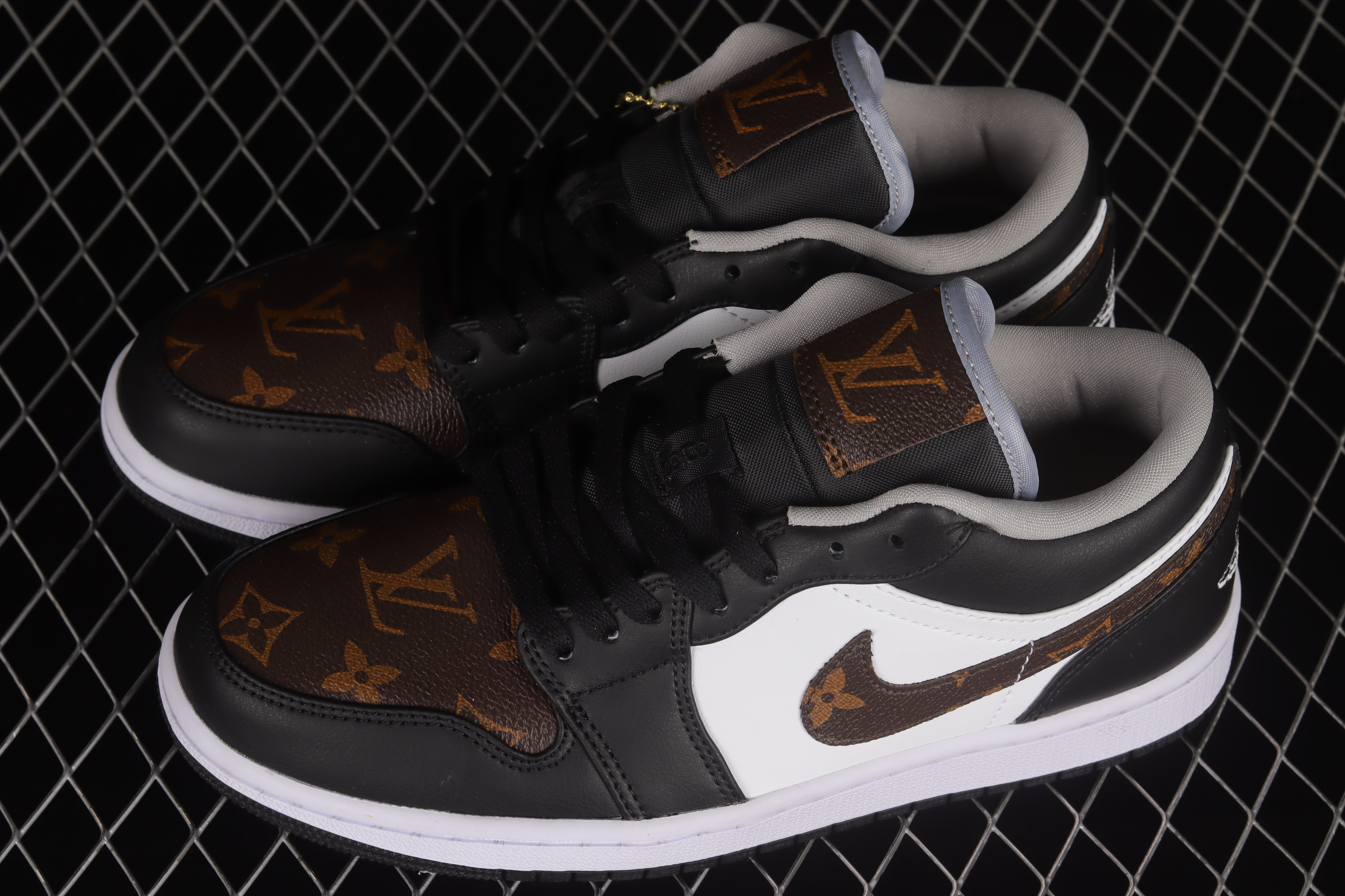 AJ1 low top
