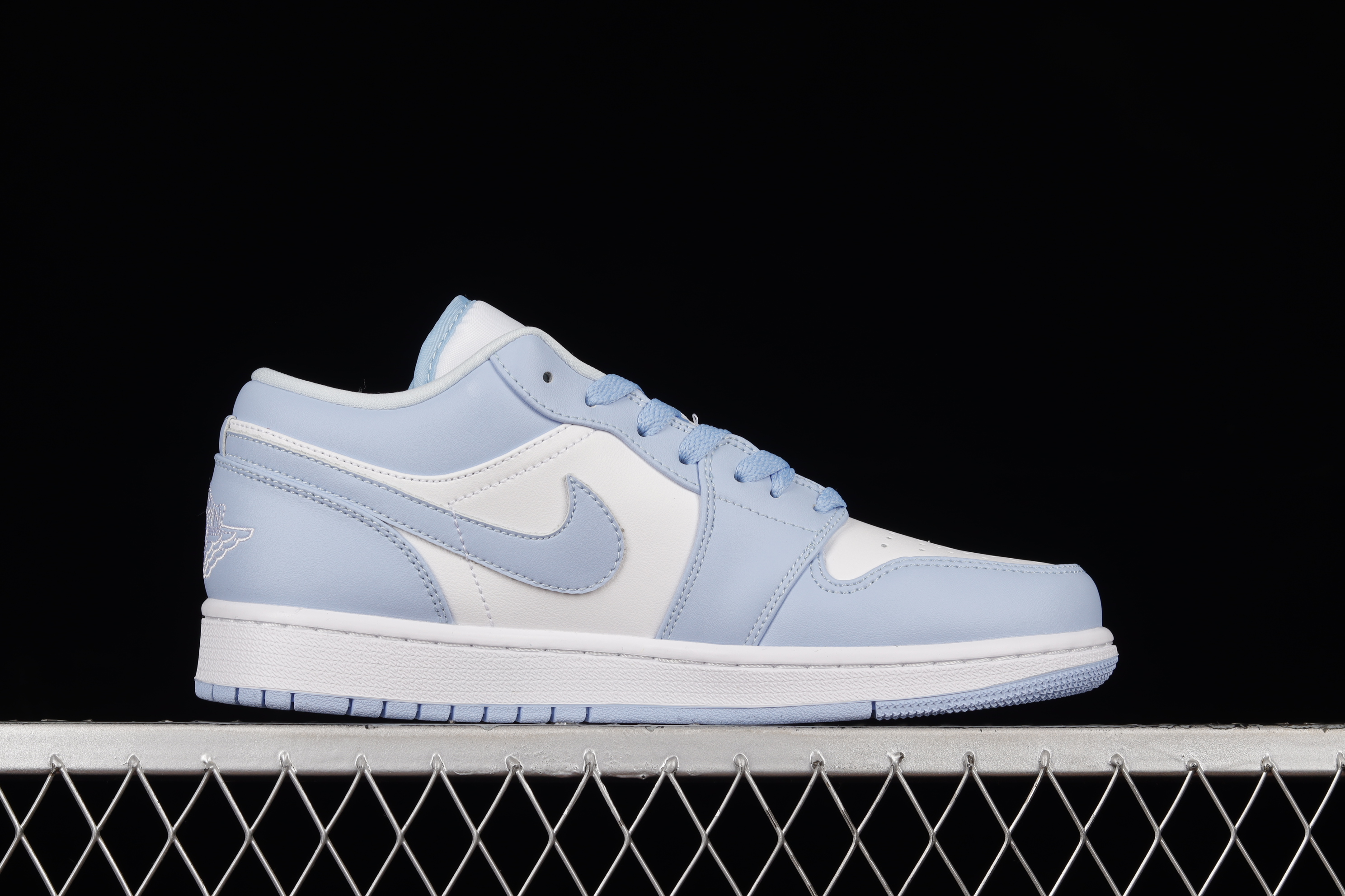 AJ1 low top