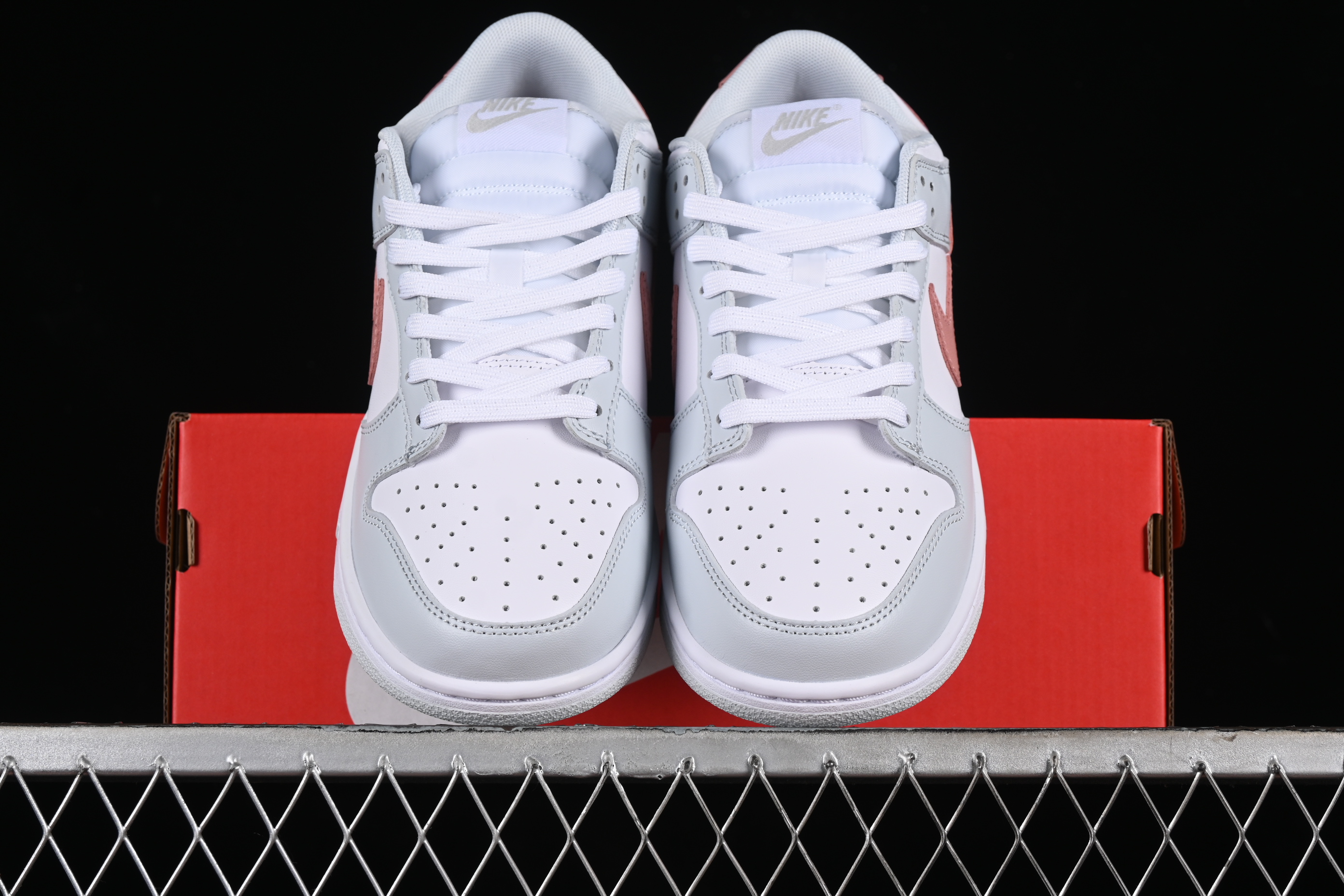 Nk SB Dunk Low White grey powder SB low top casual board shoes 36-46