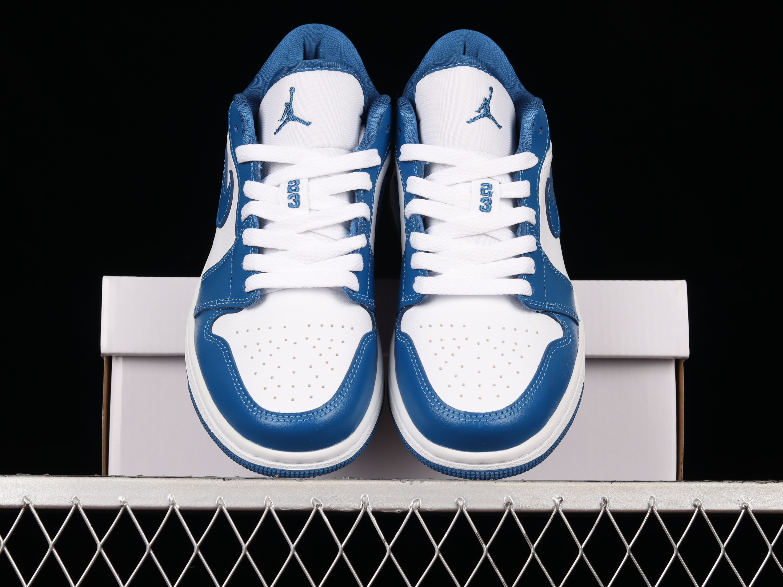 AJ1 Low Dark Marina Blue AJ1 Joe 1 University Blue DC0774-114 35.5-45