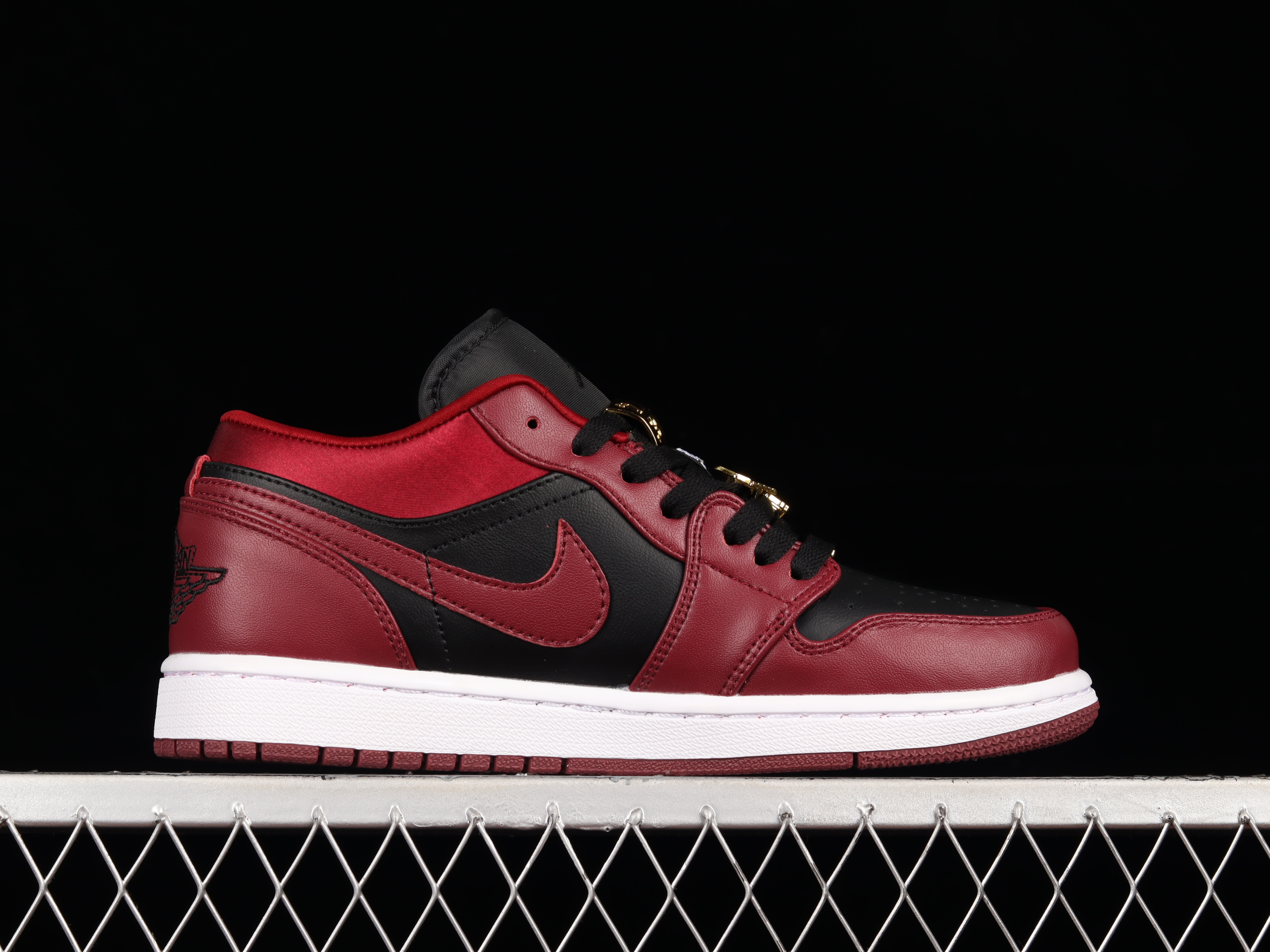 AJ1 low top