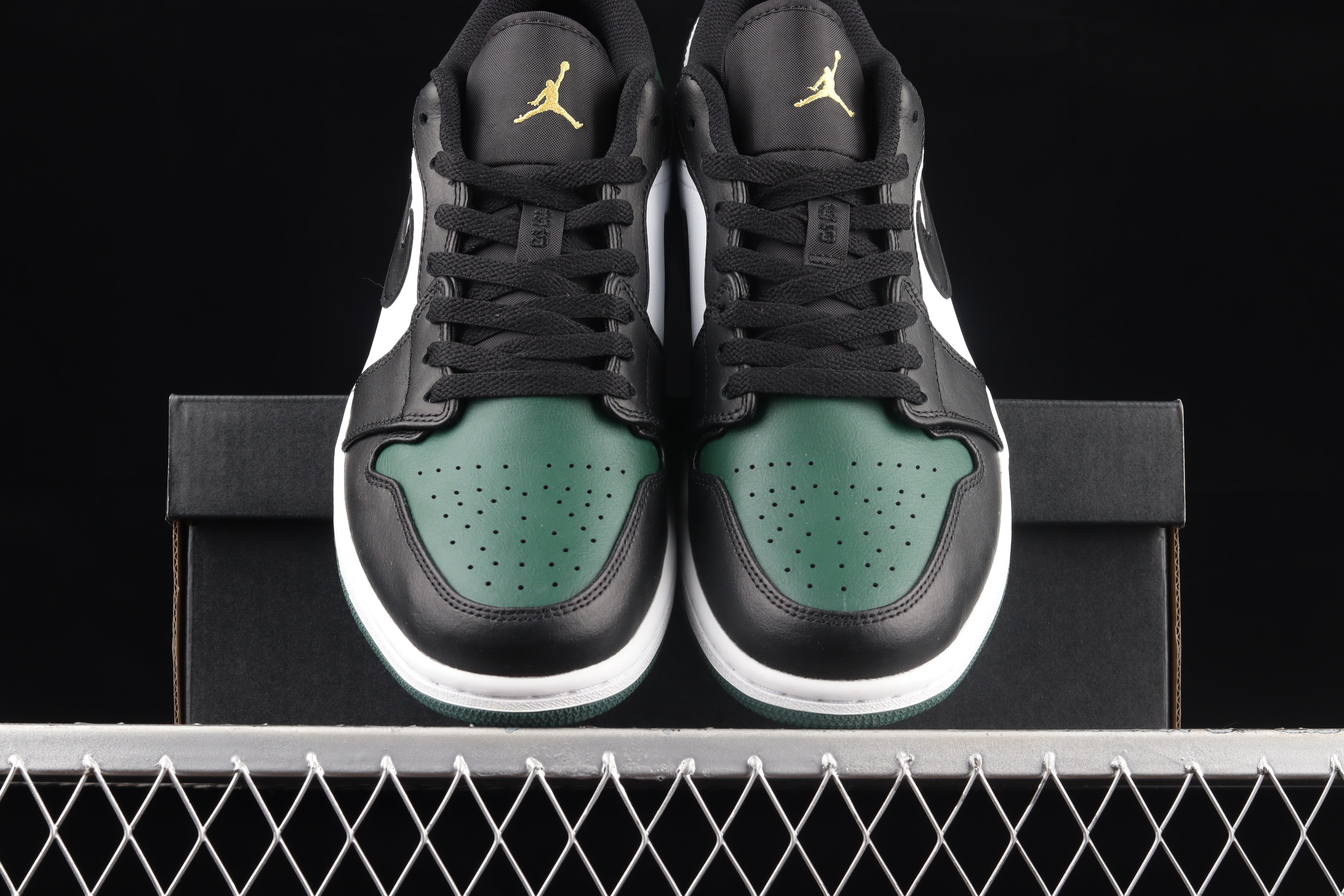 AJ1 Black and White Green Low top culture basketball shoes 553558-371 35.5-45