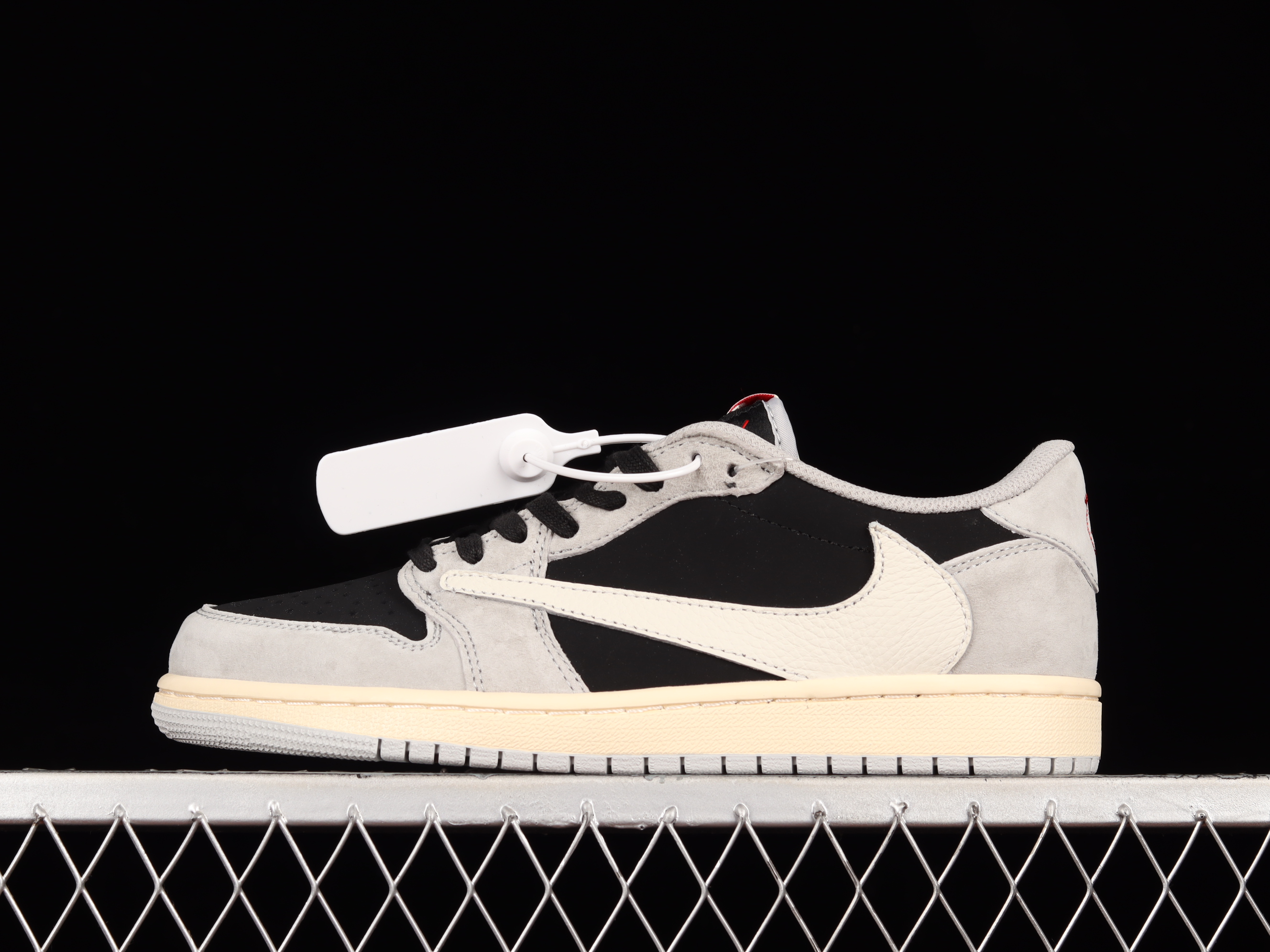 AJ1 low top