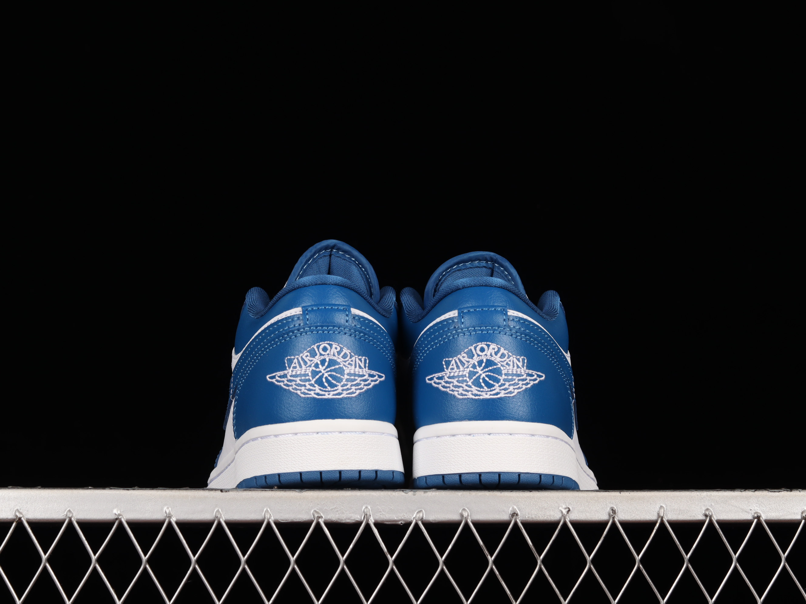 AJ1 low top