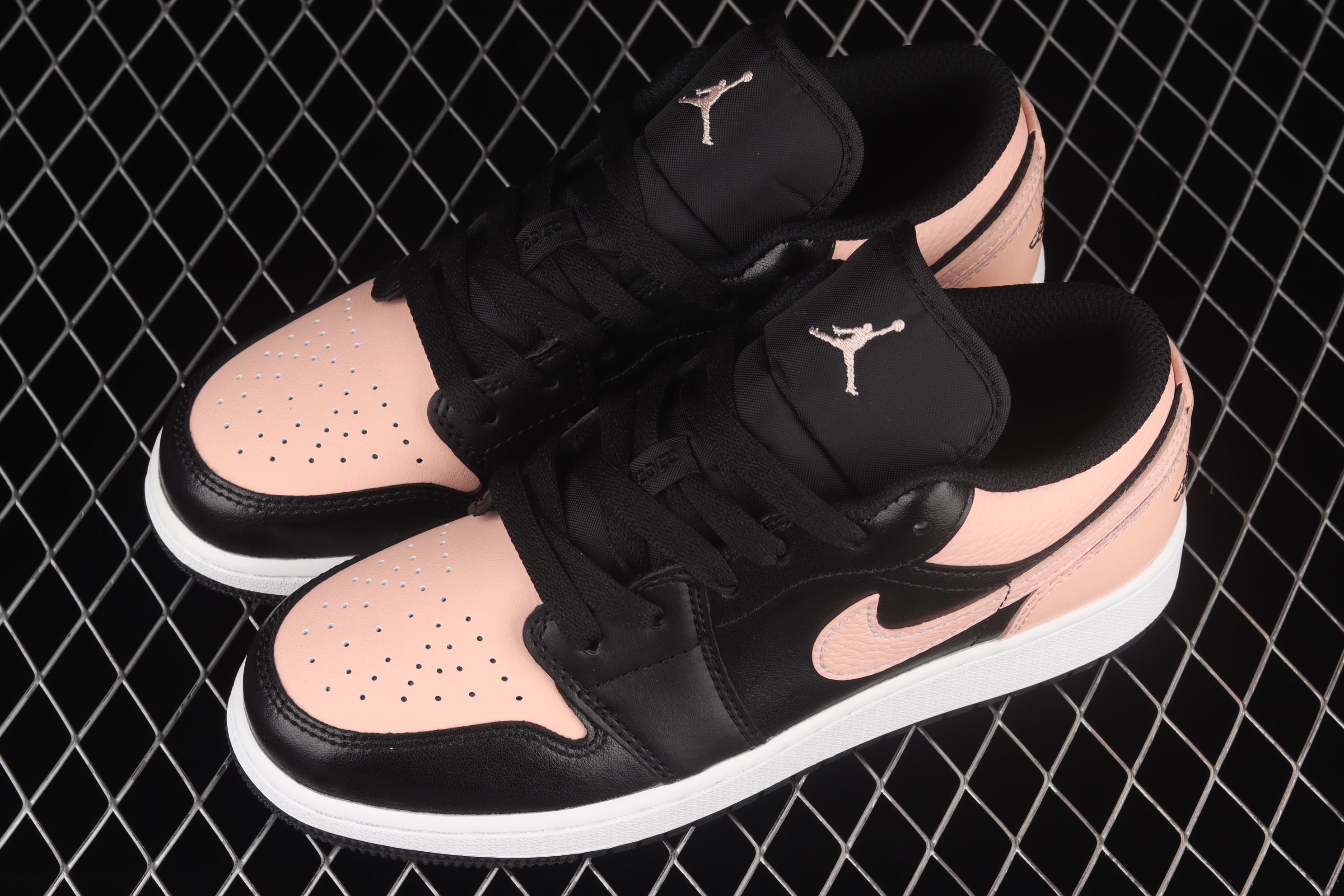 AJ1Black powder low top culture leisure sports shoes 553560-034 35.5-40