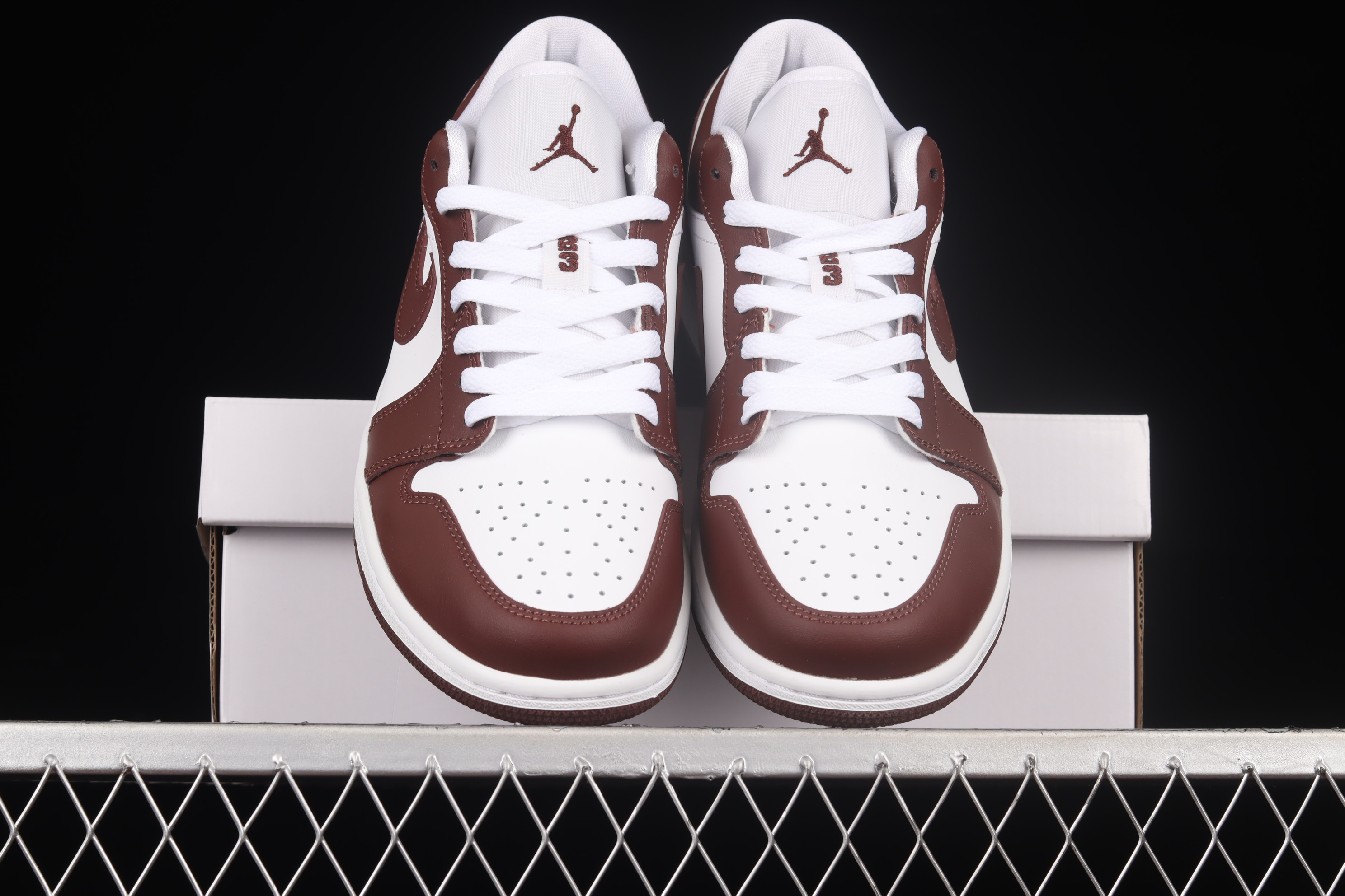 AJ1 Wine Red and White low top basketball shoes DC0774-116 35.5-44.5