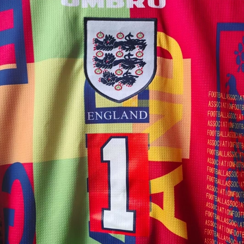 1996-1997 England long-sleeved goalkeepers retro jersey