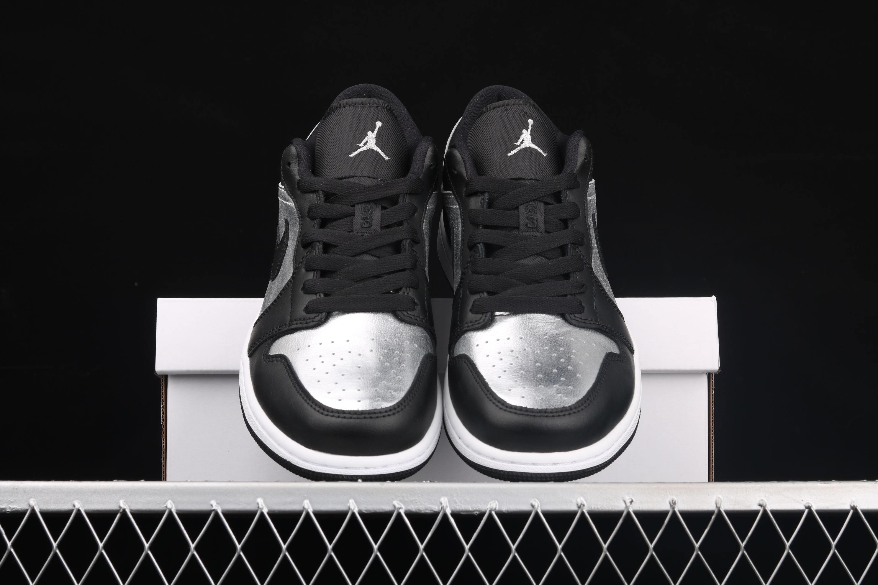 AJ1 Low Black Silver culture leisure sports shoes DA5551-001 35.5-44.5