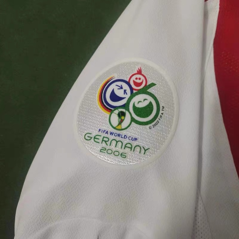 2006 England home long-sleeved throwback jersey