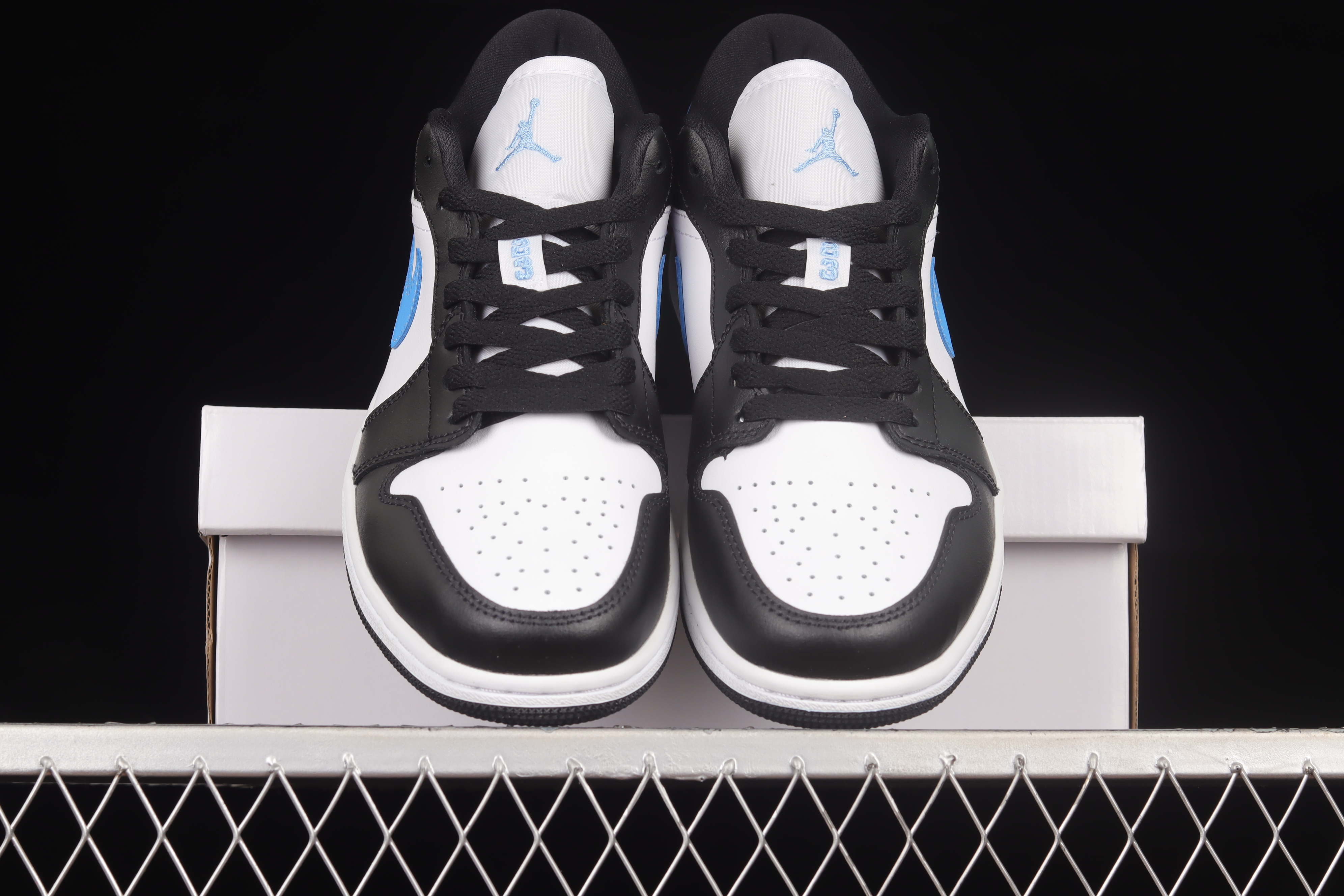 AJ1black Blue and white Low Top Culture Leisure Sports Basketball shoes DC0774-041 35.5-45