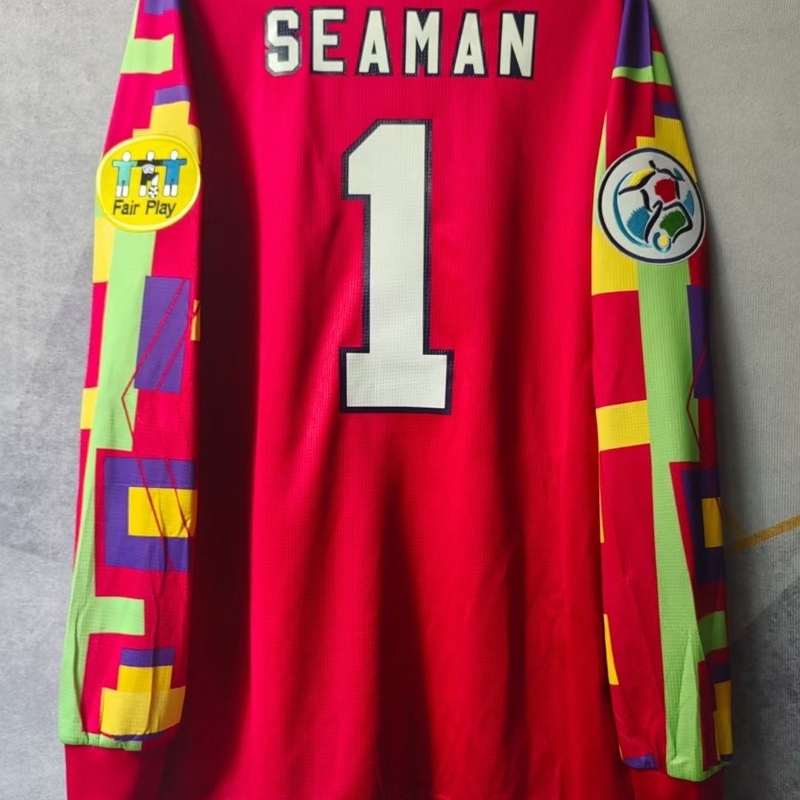 1996-1997 England long-sleeved goalkeepers retro jersey