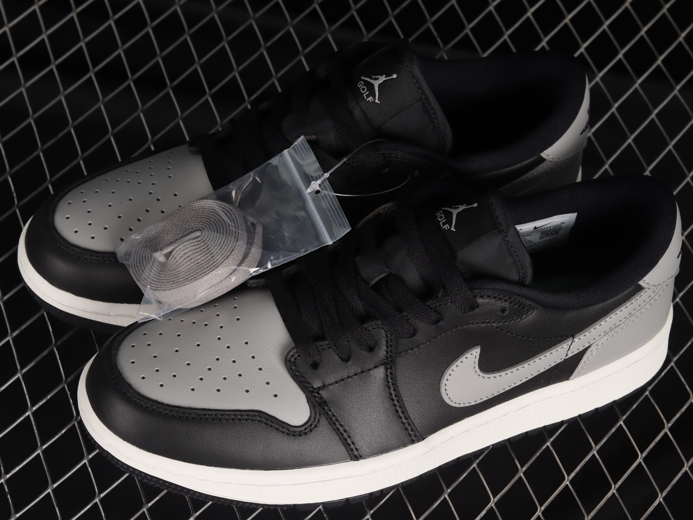AJ1 low top