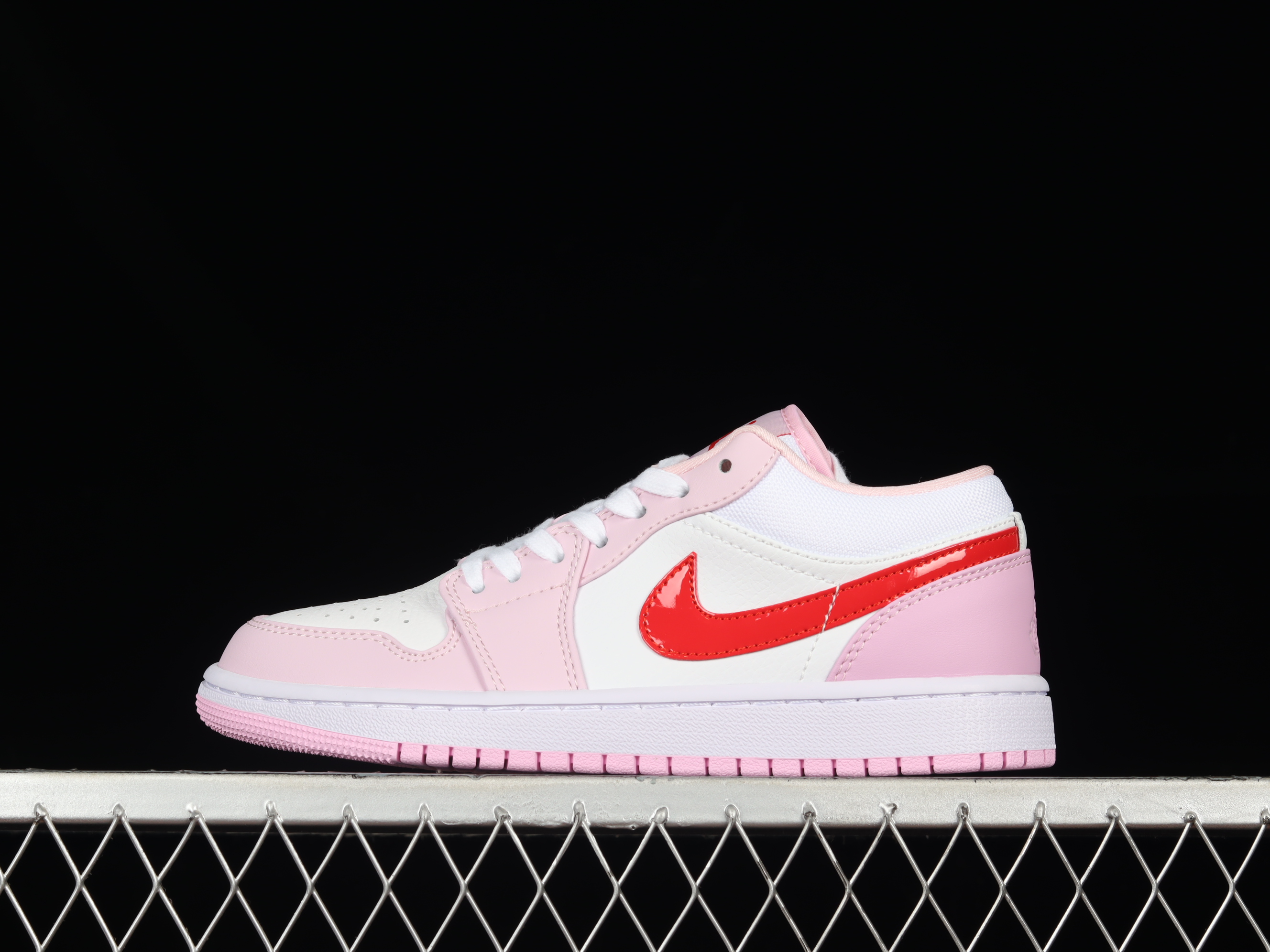 AJ1 low top