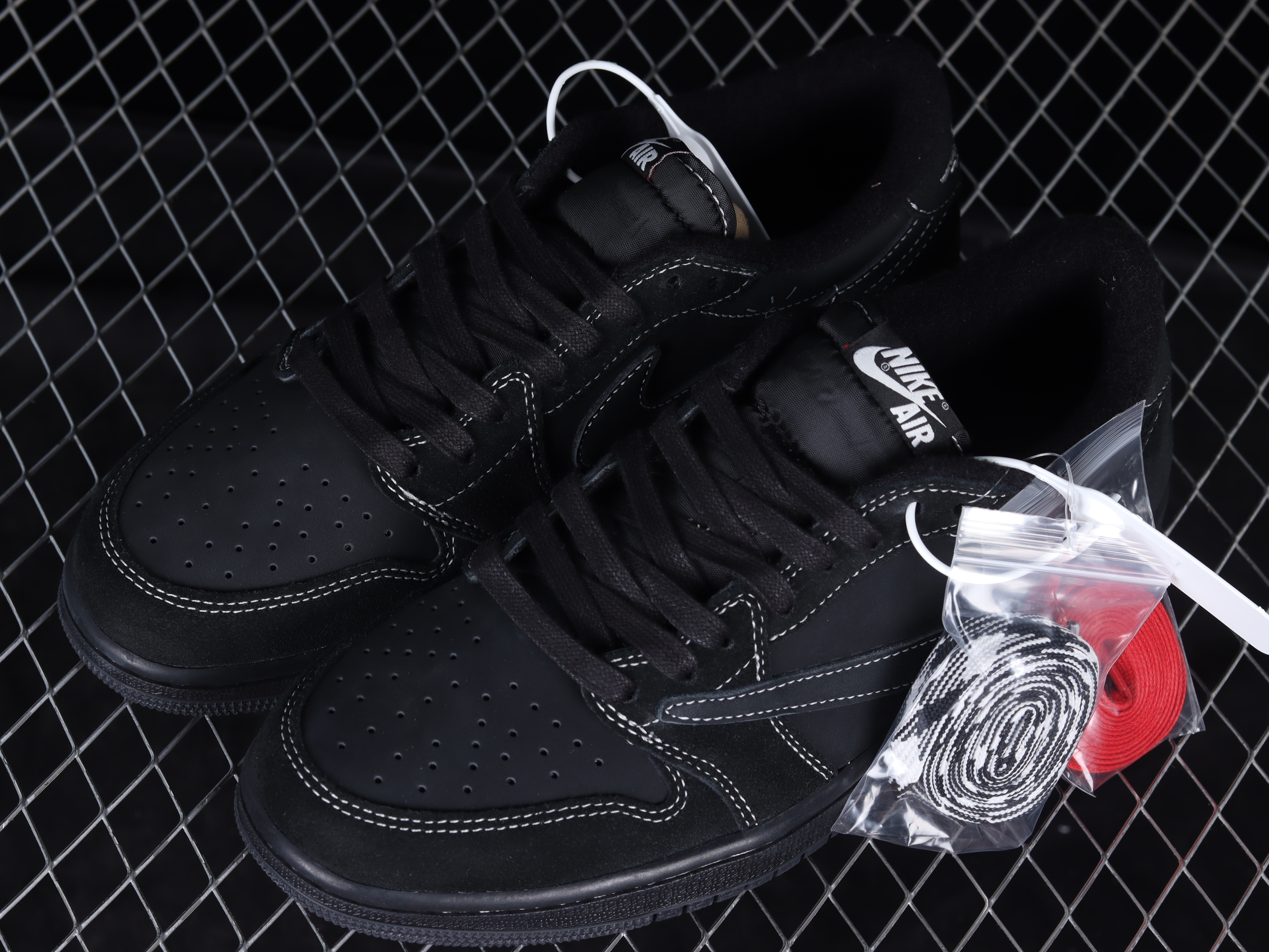AJ1 low top